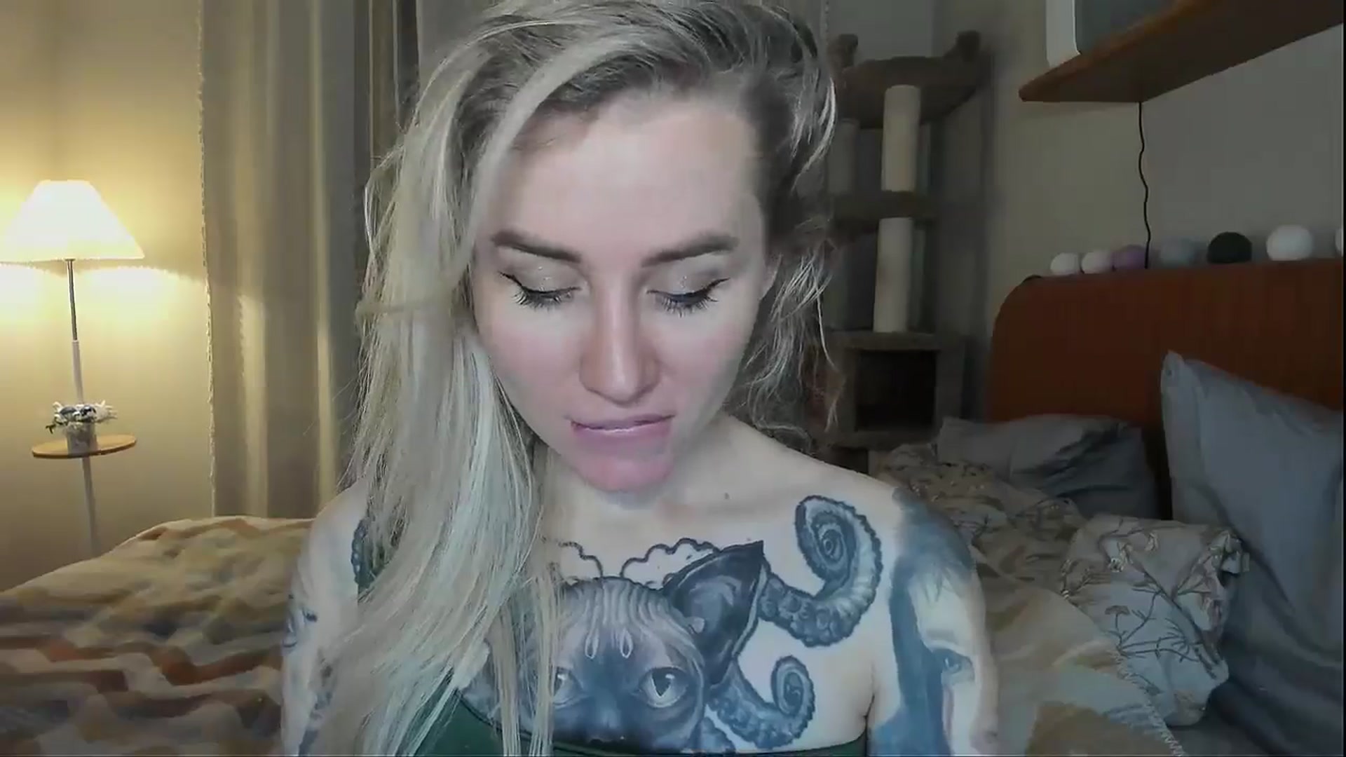 Gallery image thumbnail from Alexa_Smithhh's myfreecams stream on, 12/02/2025, 19:25 image 2 of 20