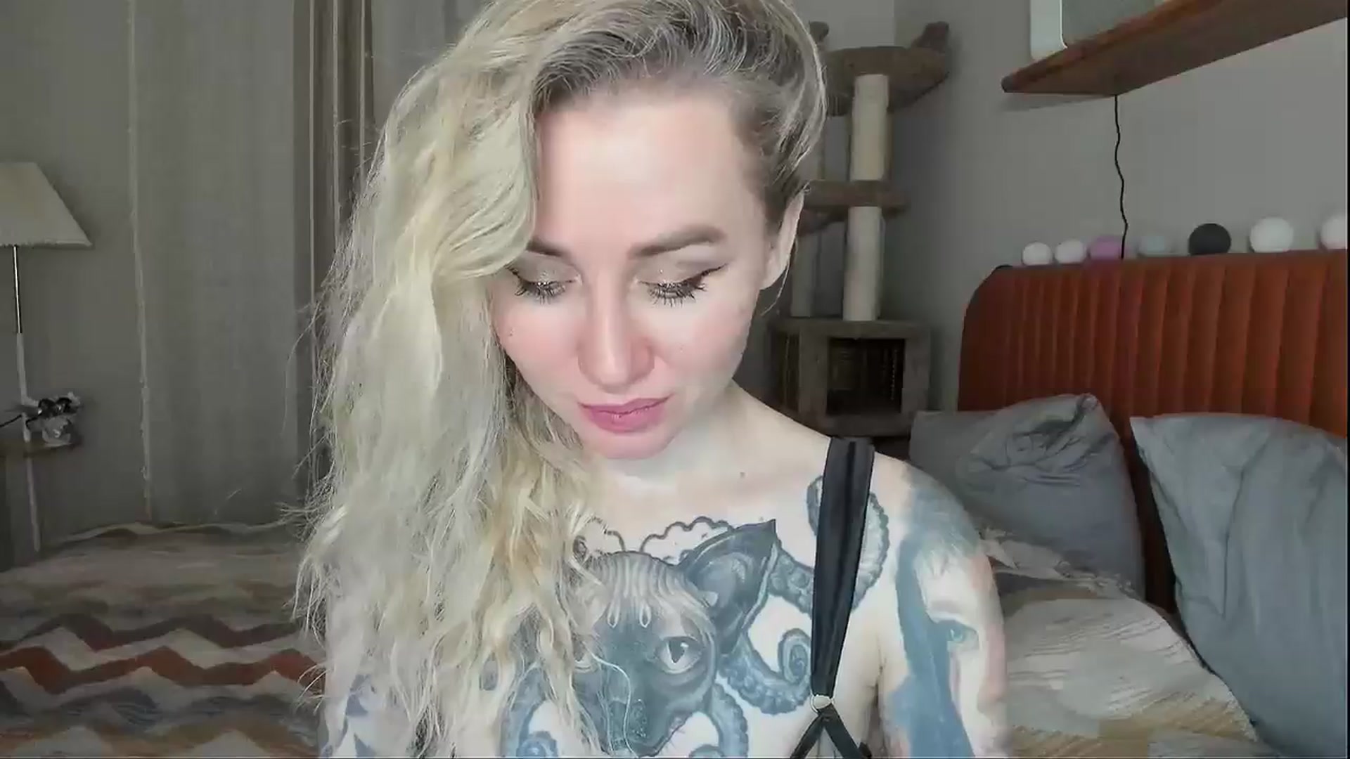 Gallery image thumbnail from Alexa_Smithhh's myfreecams stream on, 12/07/2025, 19:11 image 2 of 20