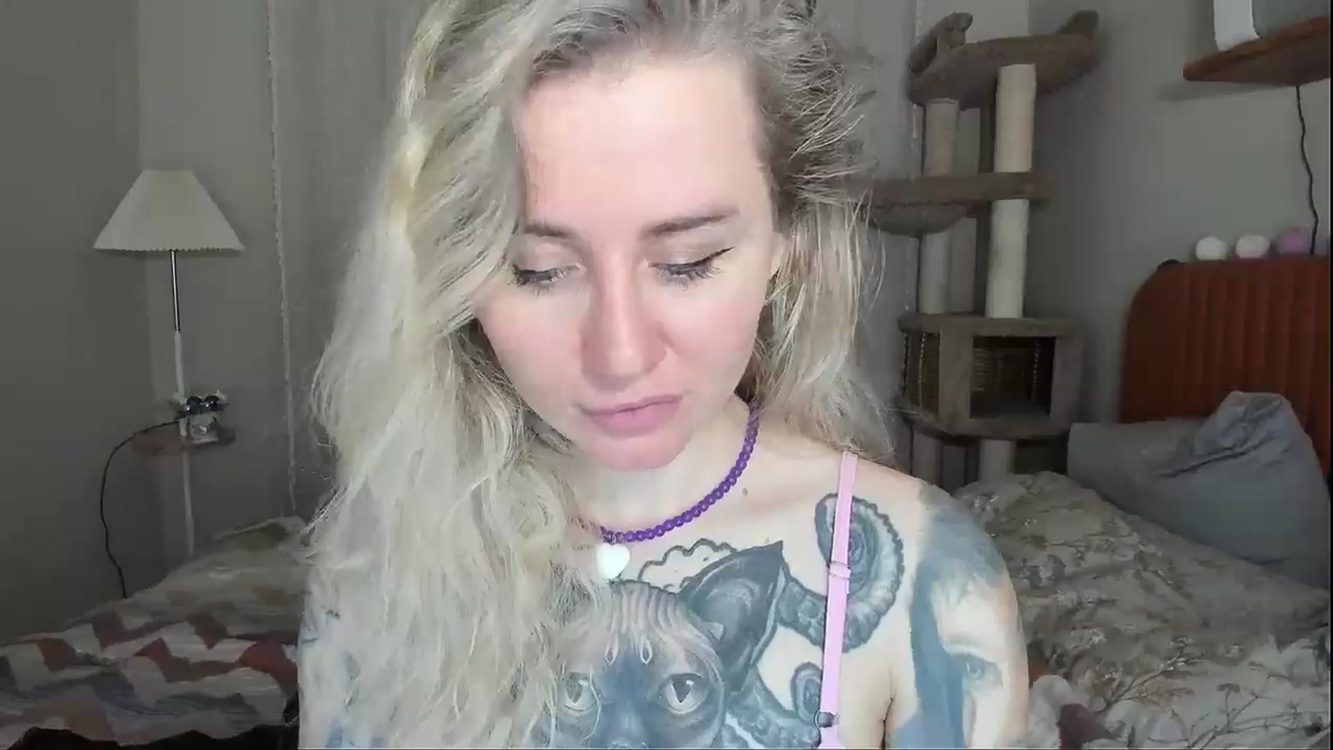 Gallery image thumbnail from Alexa_Smithhh's myfreecams stream on, 12/08/2025, 21:23 image 17 of 20
