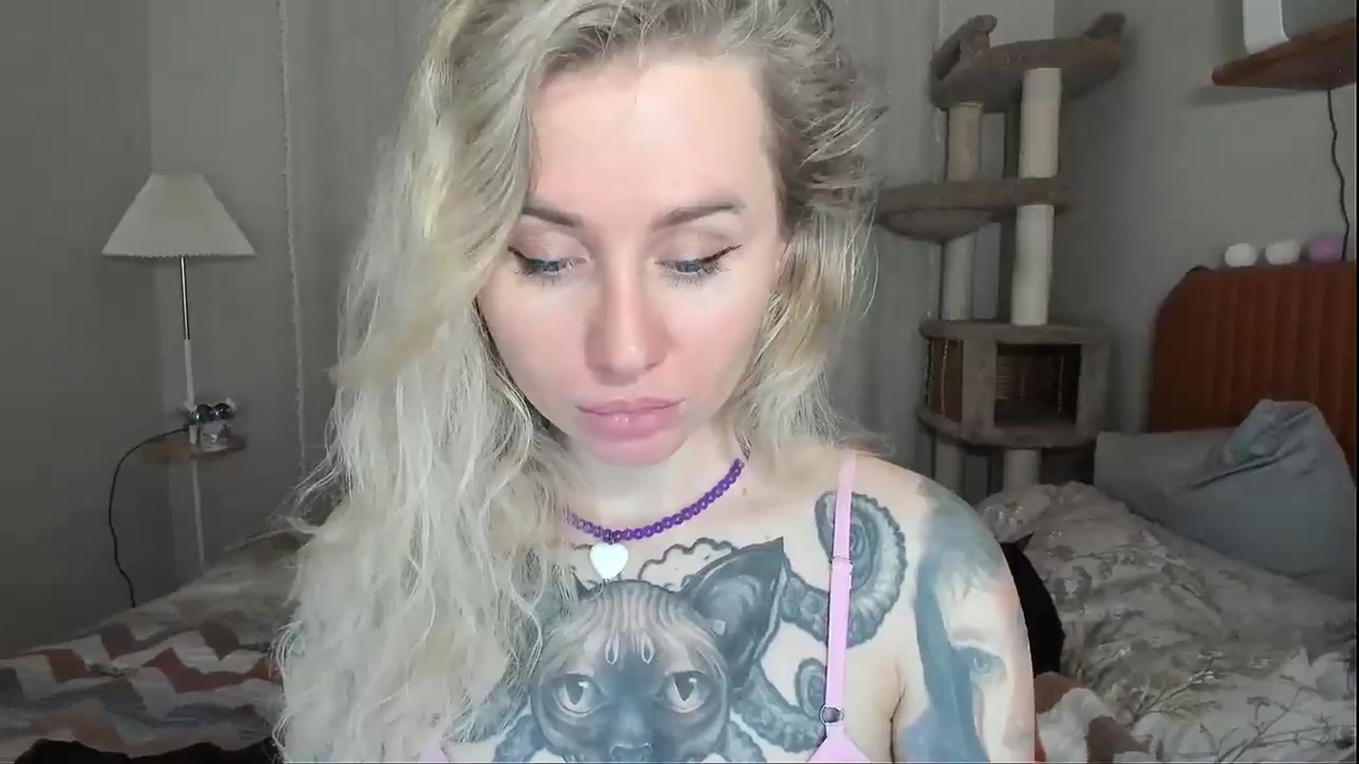 Gallery image thumbnail from Alexa_Smithhh's myfreecams stream on, 12/08/2025, 21:23 image 18 of 20