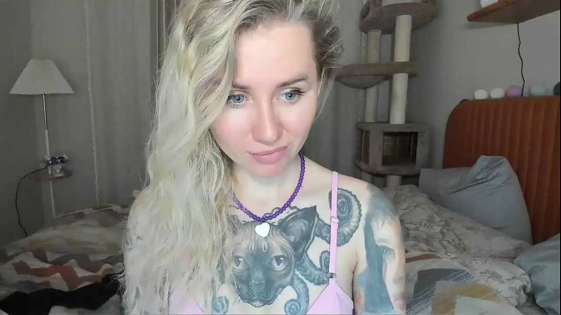 Gallery image thumbnail from Alexa_Smithhh's myfreecams stream on, 12/08/2025, 21:23 image 8 of 20