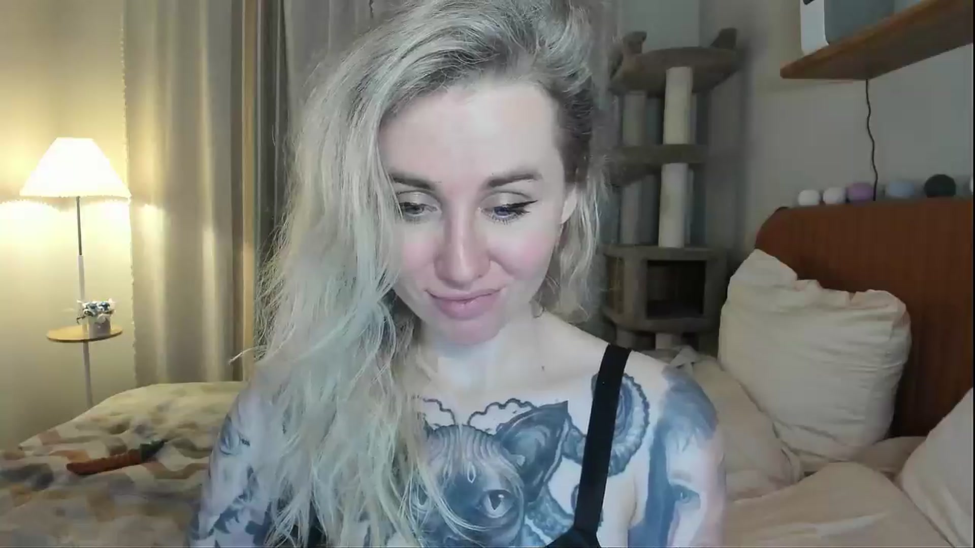 Gallery image thumbnail from Alexa_Smithhh's myfreecams stream on, 12/11/2025, 21:20 image 16 of 20