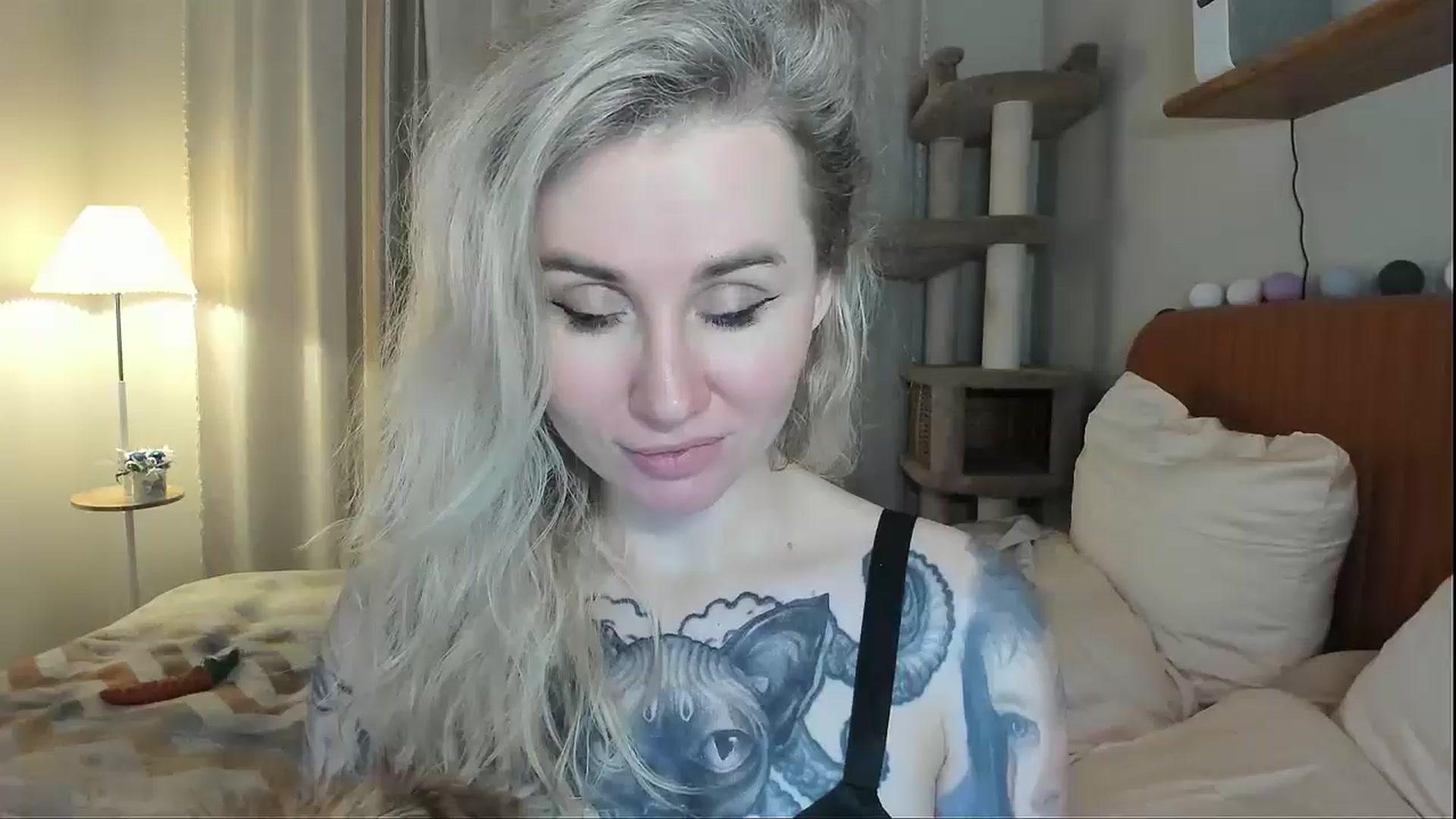 Gallery image thumbnail from Alexa_Smithhh's myfreecams stream on, 12/11/2025, 21:20 image 17 of 20