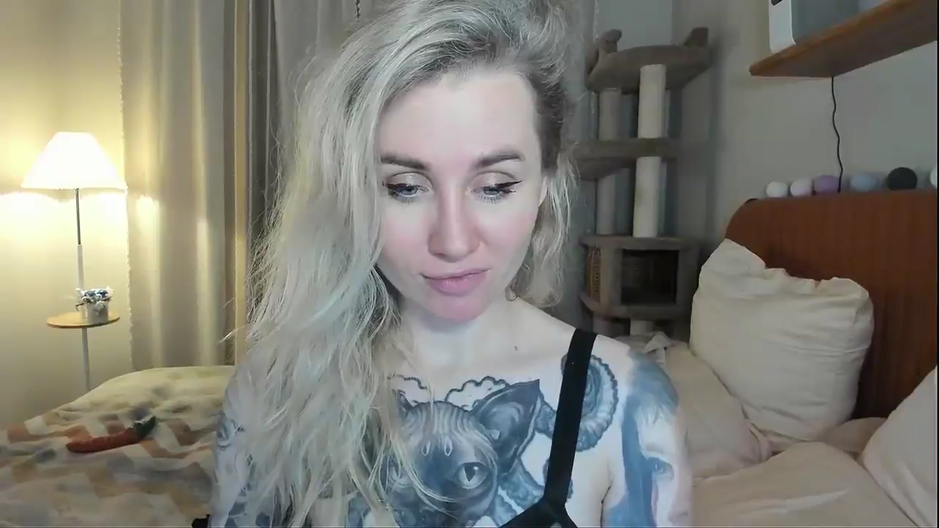 Gallery image thumbnail from Alexa_Smithhh's myfreecams stream on, 12/11/2025, 21:20 image 18 of 20