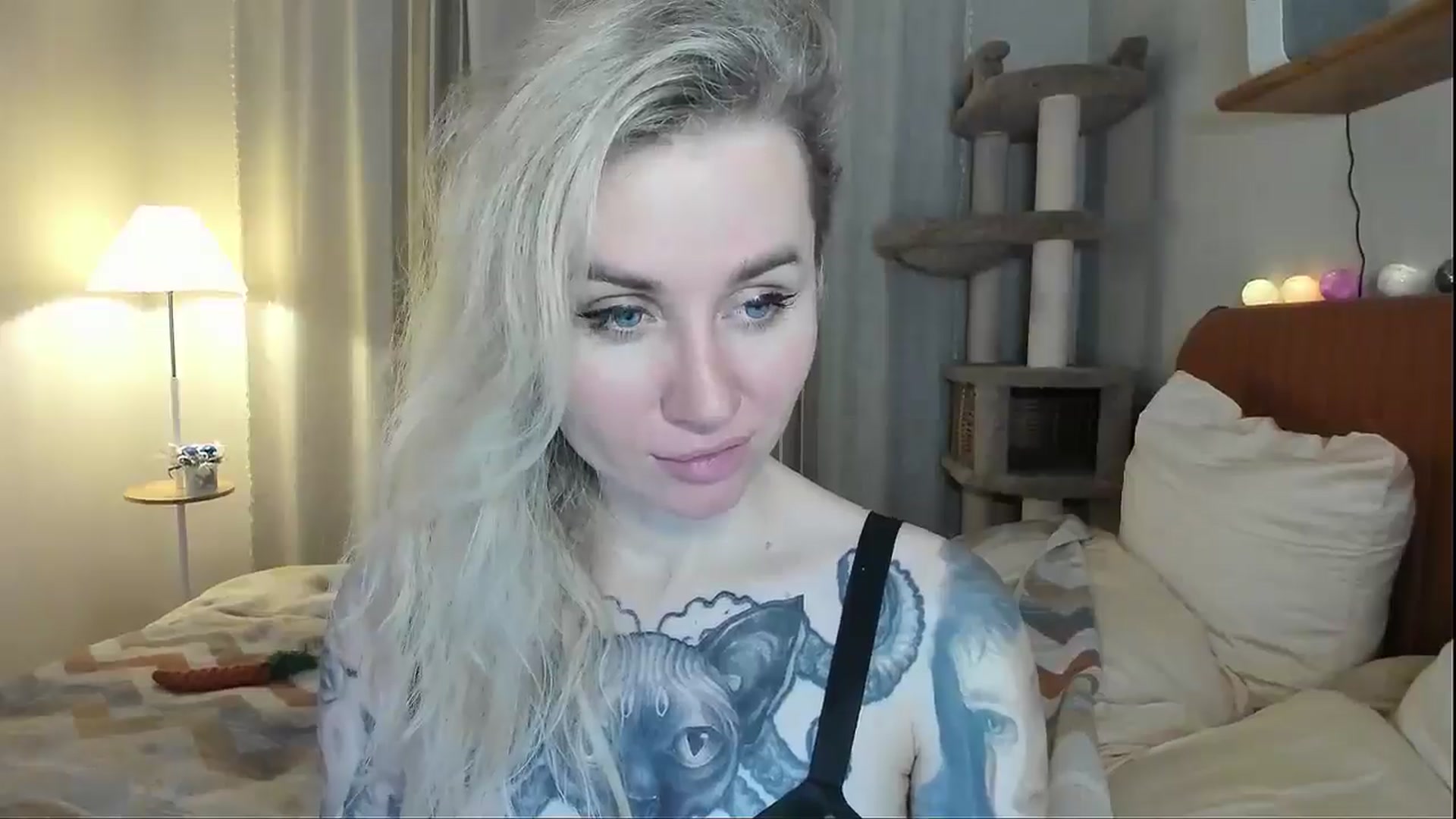Gallery image thumbnail from Alexa_Smithhh's myfreecams stream on, 12/11/2025, 21:40 image 8 of 20