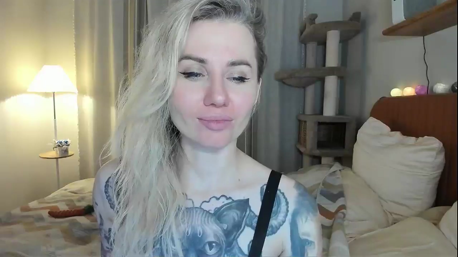 Gallery image thumbnail from Alexa_Smithhh's myfreecams stream on, 12/11/2025, 21:40 image 7 of 20