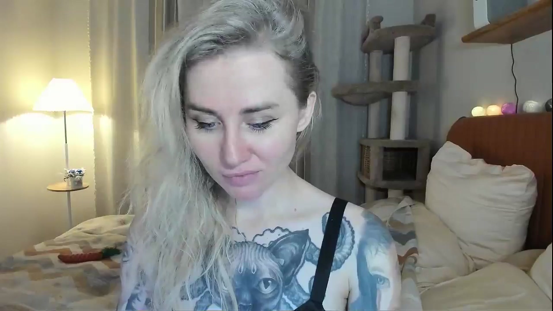Gallery image thumbnail from Alexa_Smithhh's myfreecams stream on, 12/11/2025, 21:40 image 10 of 20