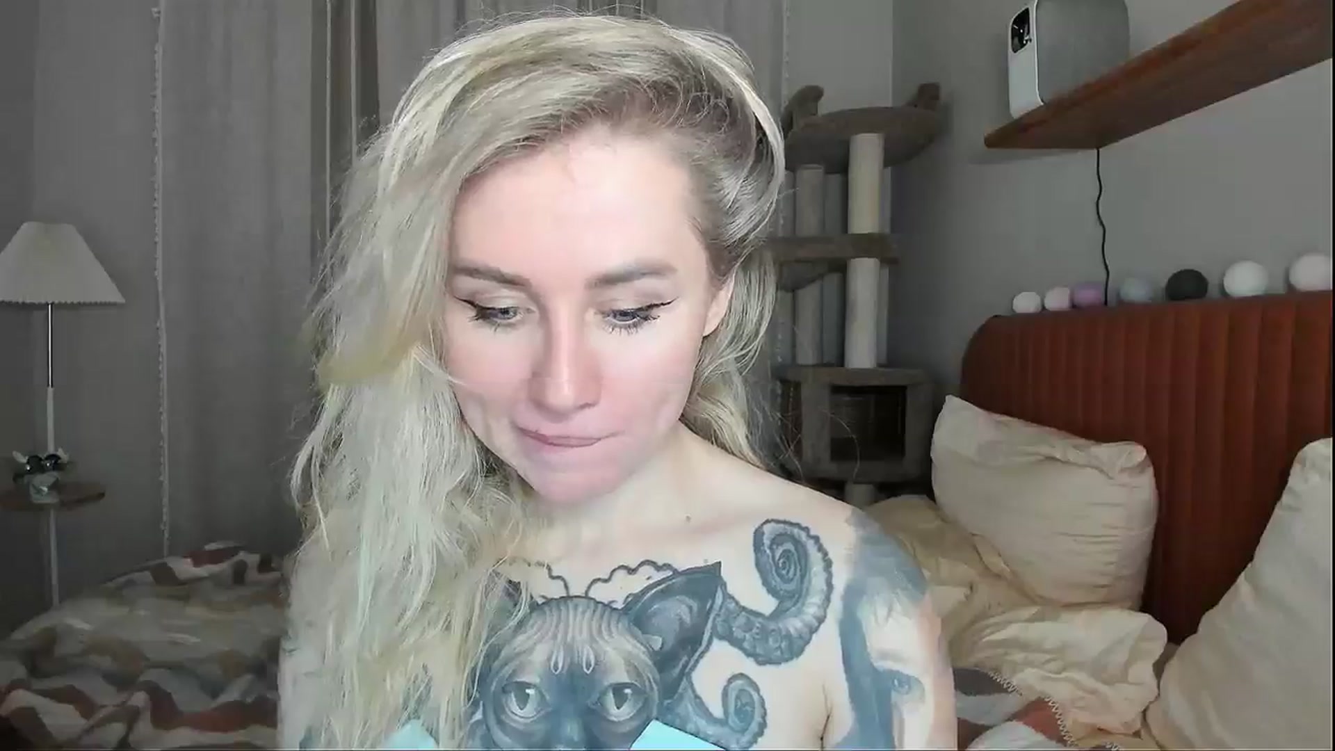 Gallery image thumbnail from Alexa_Smithhh's myfreecams stream on, 12/14/2025, 18:42 image 18 of 20