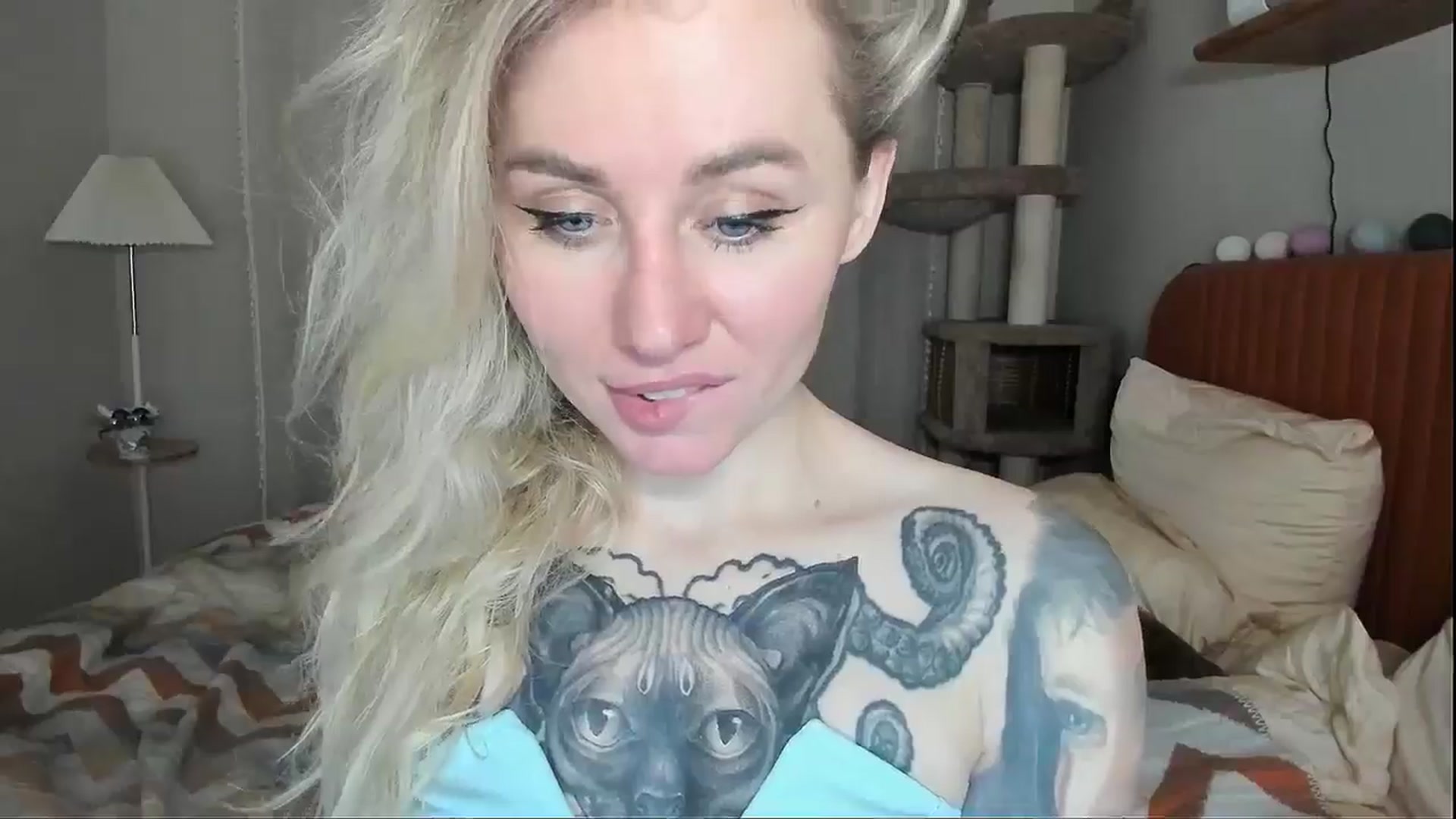 Gallery image thumbnail from Alexa_Smithhh's myfreecams stream on, 12/14/2025, 18:42 image 4 of 20
