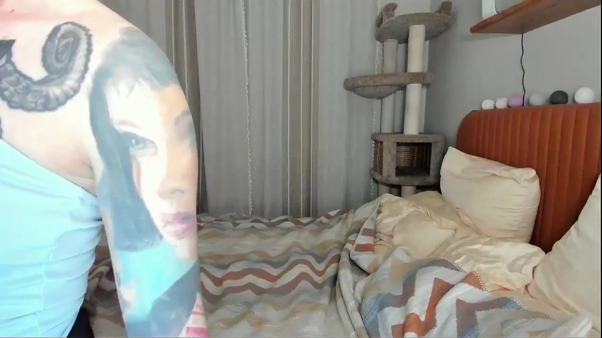 Gallery image thumbnail from Alexa_Smithhh's myfreecams stream on, 12/14/2025, 19:27 image 13 of 20