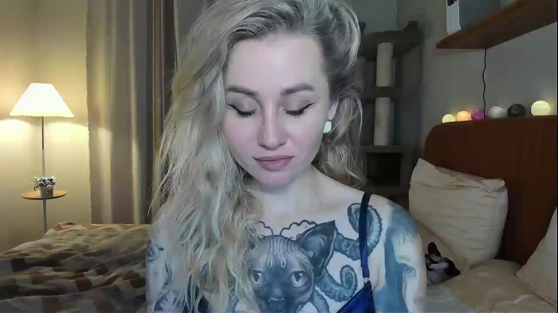 Gallery image thumbnail from Alexa_Smithhh's myfreecams stream on, 12/18/2025, 18:11 image 1 of 20