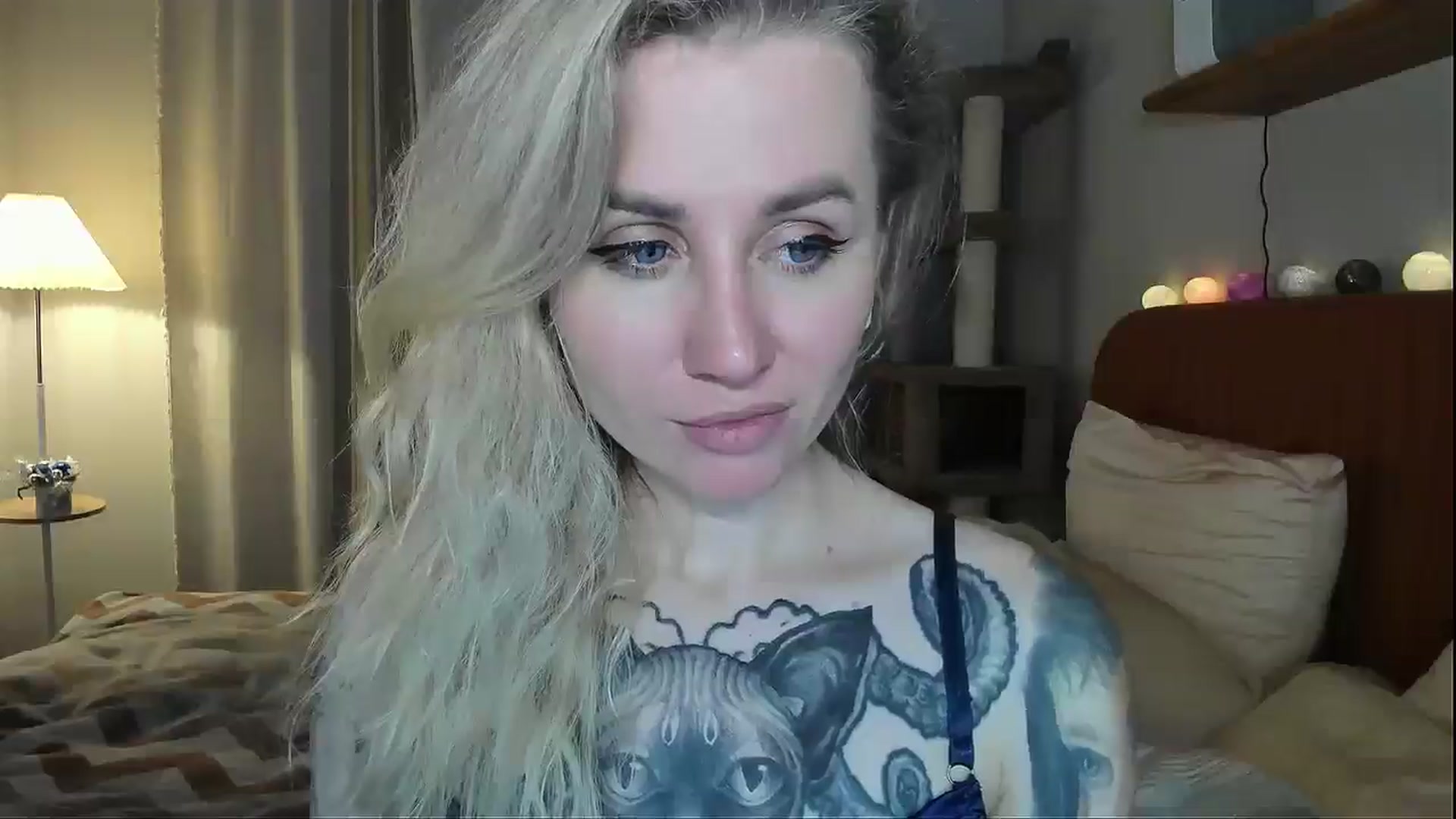 Gallery image thumbnail from Alexa_Smithhh's myfreecams stream on, 12/18/2025, 20:49 image 14 of 20