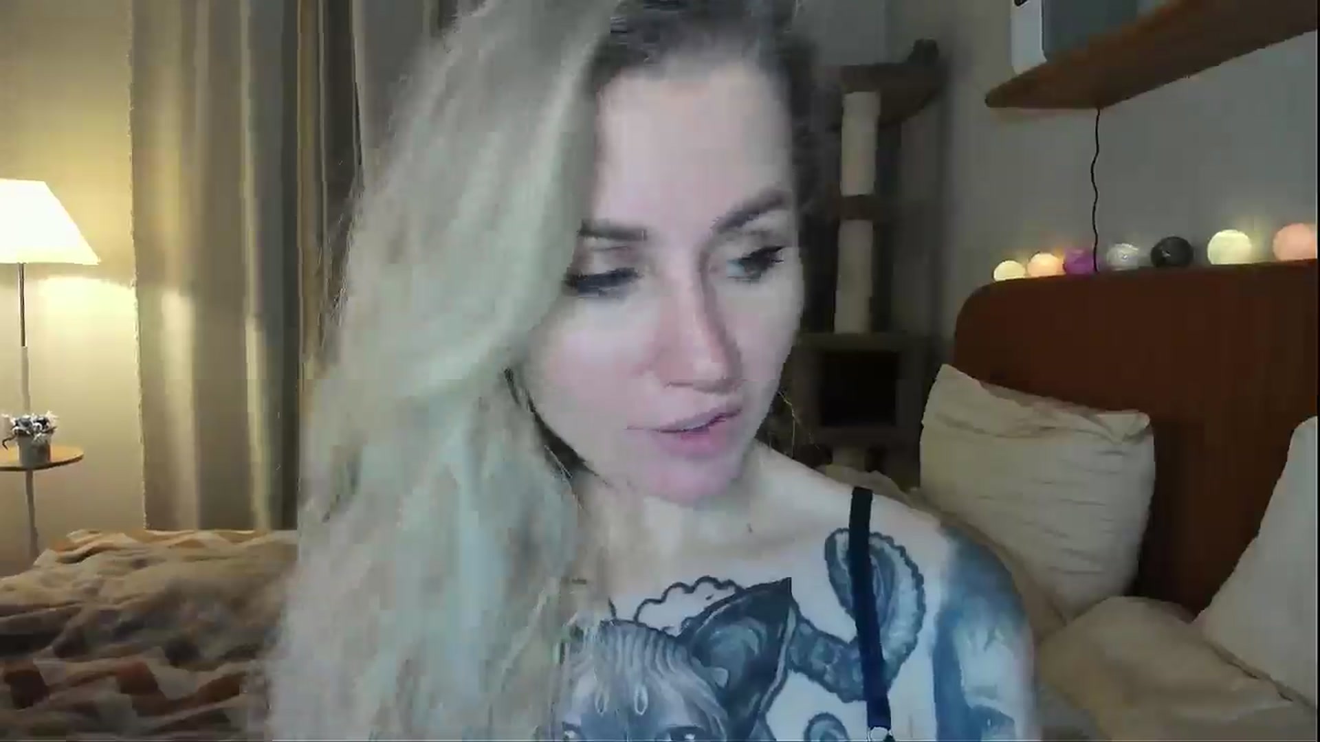 Gallery image thumbnail from Alexa_Smithhh's myfreecams stream on, 12/18/2025, 20:49 image 16 of 20