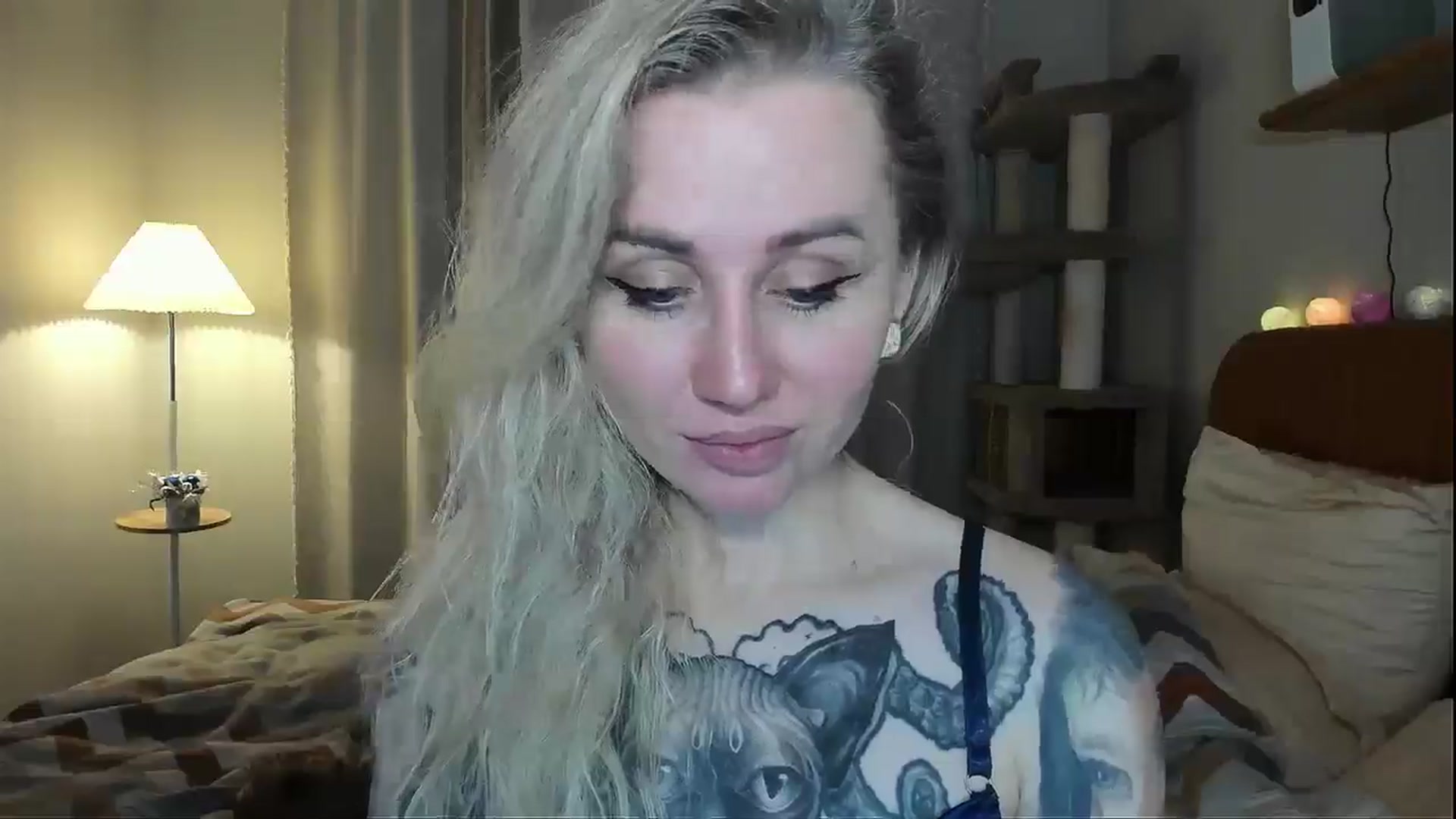 Gallery image thumbnail from Alexa_Smithhh's myfreecams stream on, 12/18/2025, 20:49 image 18 of 20