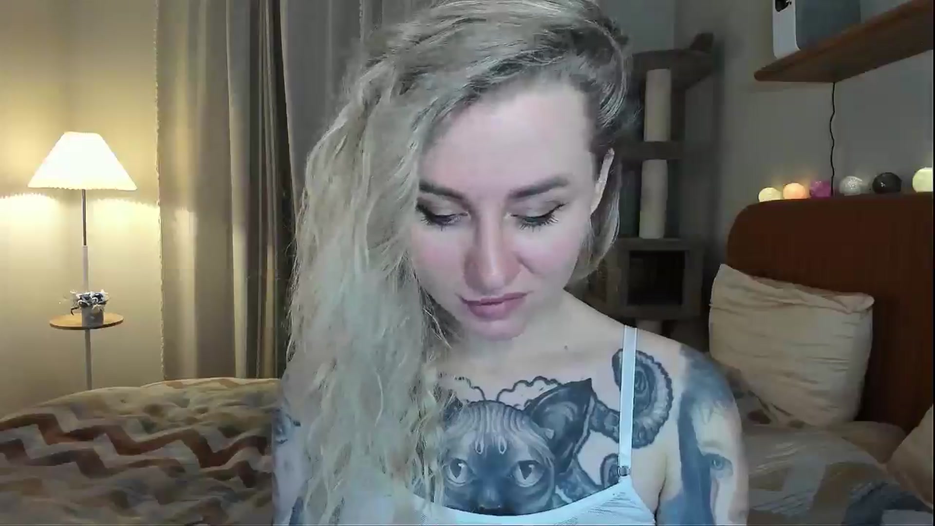 Gallery image thumbnail from Alexa_Smithhh's myfreecams stream on, 12/22/2025, 18:52 image 17 of 20