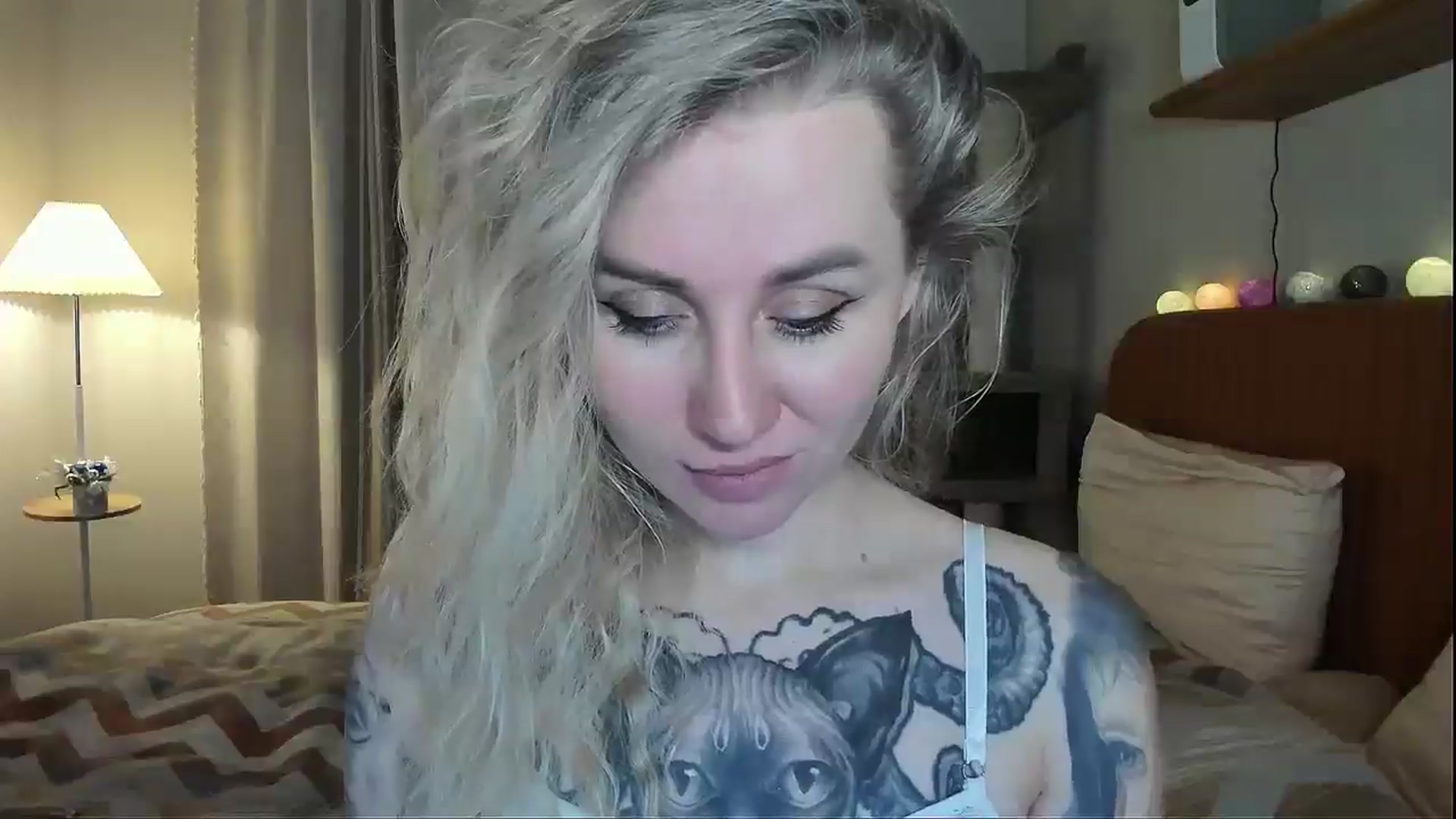 Gallery image thumbnail from Alexa_Smithhh's myfreecams stream on, 12/22/2025, 19:33 image 19 of 20