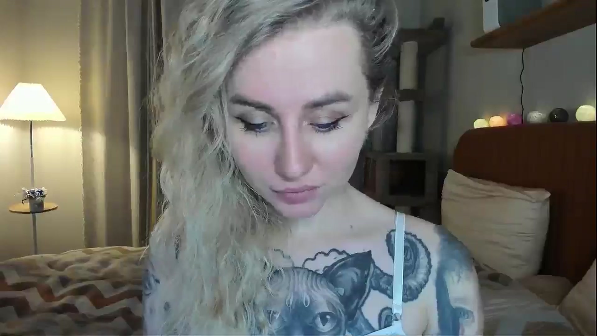 Gallery image thumbnail from Alexa_Smithhh's myfreecams stream on, 12/22/2025, 19:33 image 2 of 20