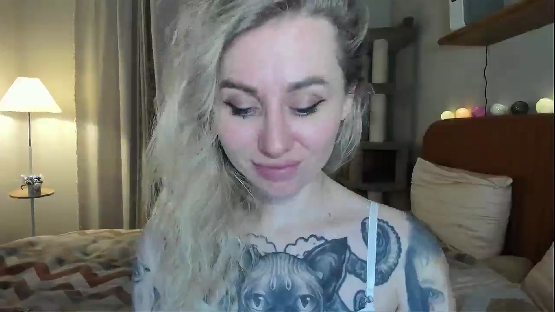 Gallery image thumbnail from Alexa_Smithhh's myfreecams stream on, 12/22/2025, 19:33 image 14 of 20