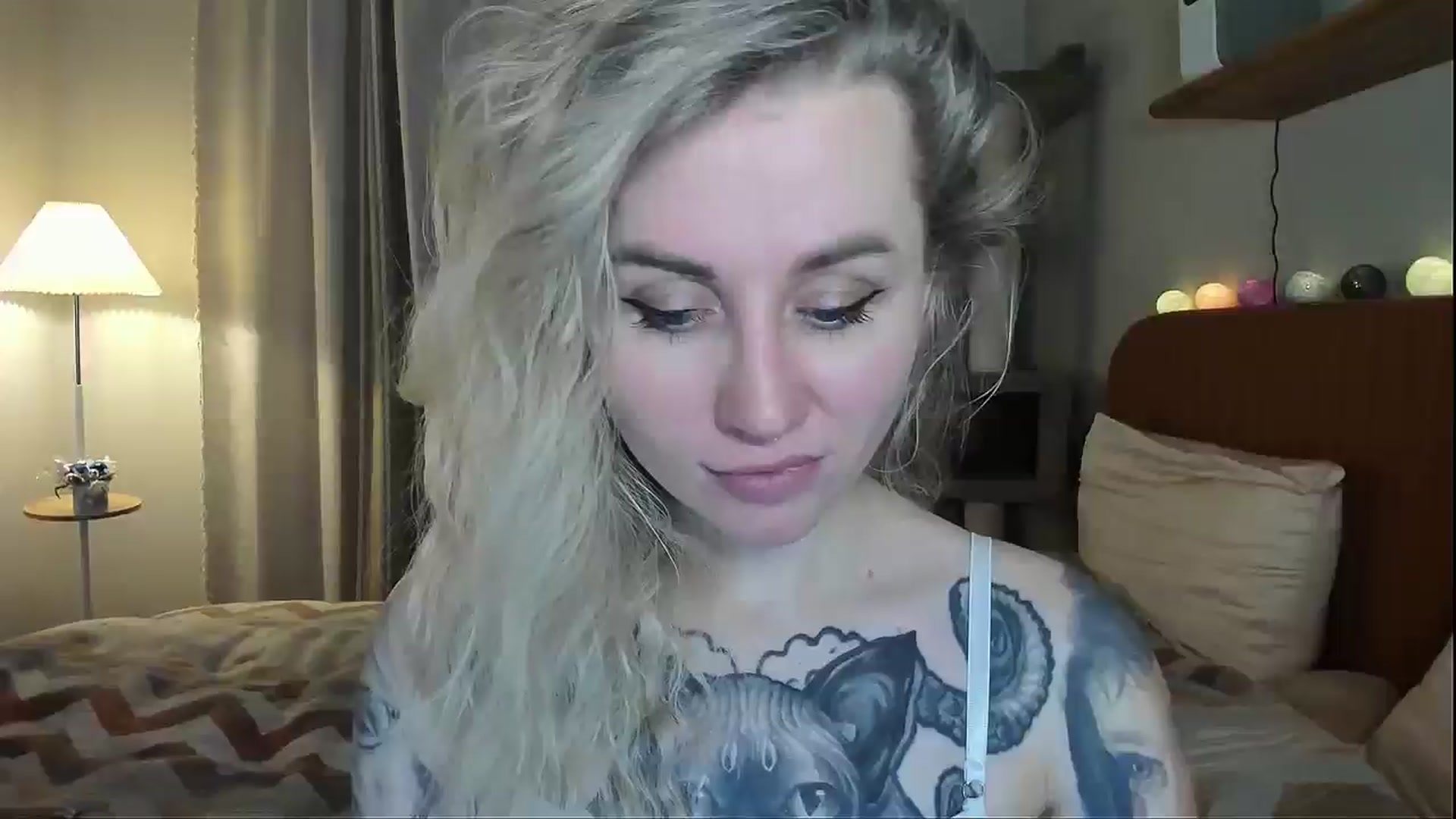 Gallery image thumbnail from Alexa_Smithhh's myfreecams stream on, 12/22/2025, 19:33 image 17 of 20