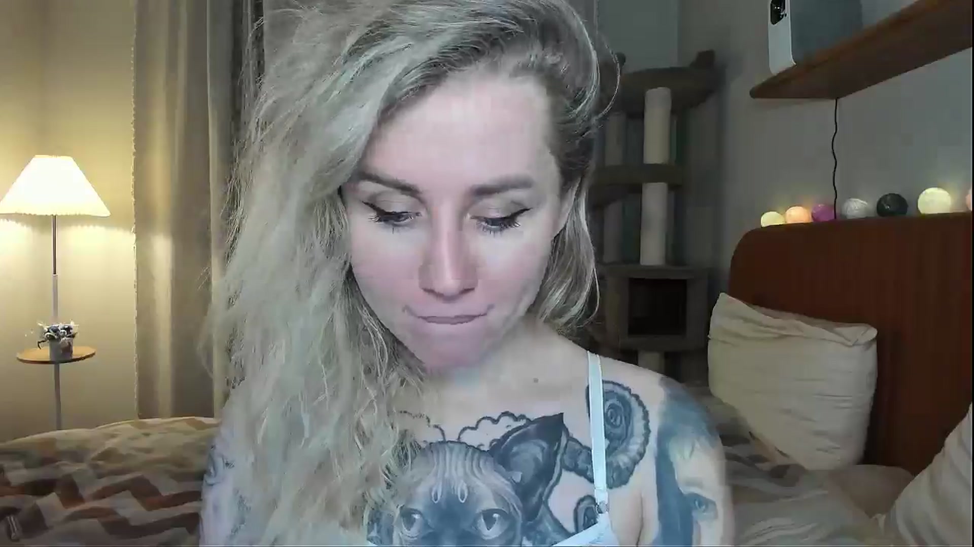 Gallery image thumbnail from Alexa_Smithhh's myfreecams stream on, 12/22/2025, 20:43 image 14 of 20