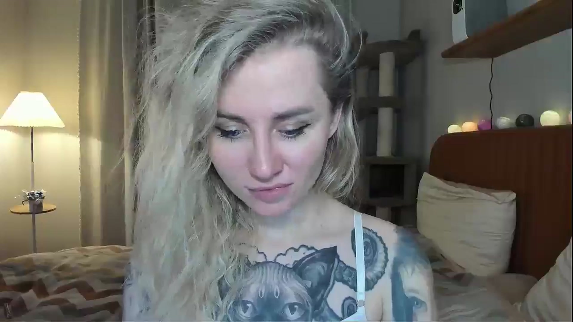 Gallery image thumbnail from Alexa_Smithhh's myfreecams stream on, 12/22/2025, 20:43 image 17 of 20
