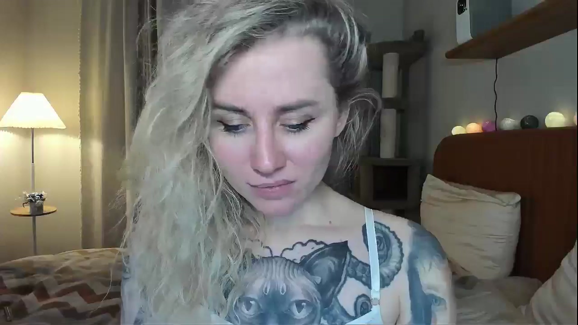 Gallery image thumbnail from Alexa_Smithhh's myfreecams stream on, 12/22/2025, 20:43 image 18 of 20