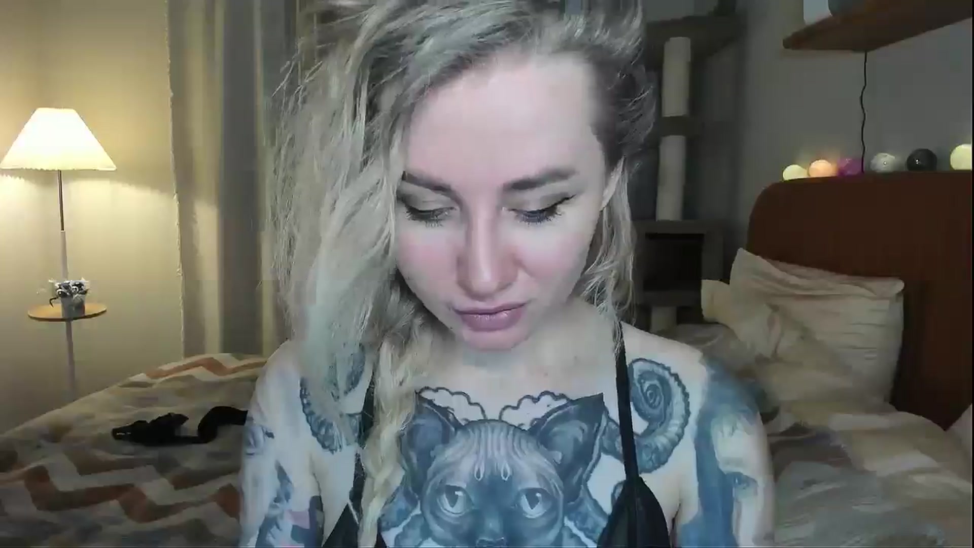 Gallery image thumbnail from Alexa_Smithhh's myfreecams stream on, 12/25/2025, 19:13 image 8 of 20