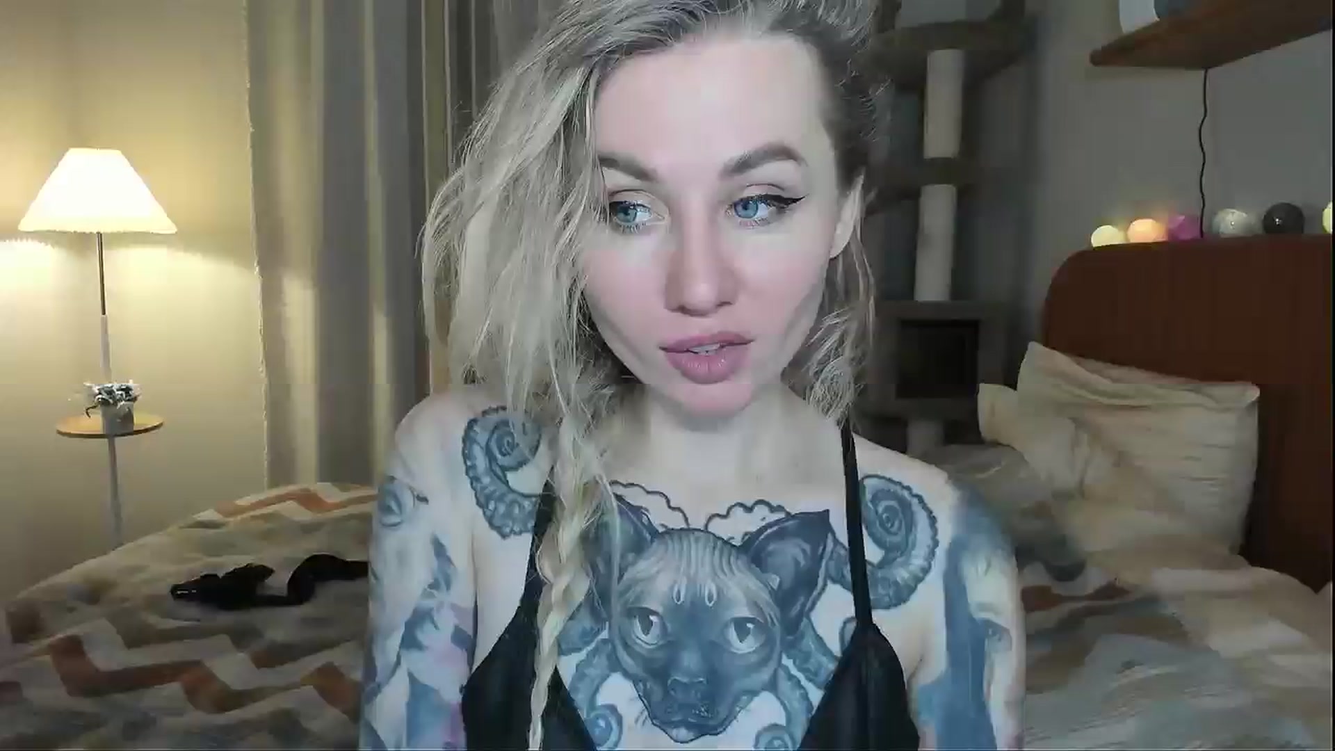 Gallery image thumbnail from Alexa_Smithhh's myfreecams stream on, 12/25/2025, 19:13 image 1 of 20