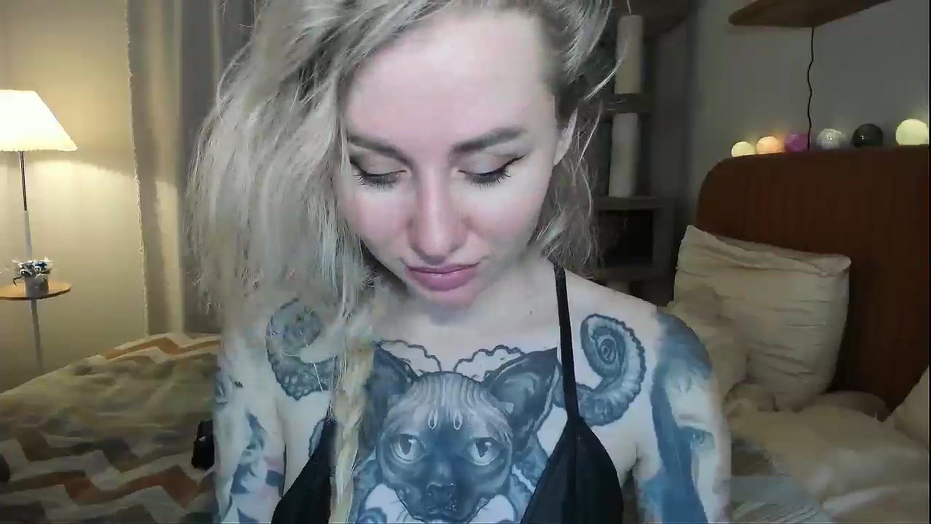 Gallery image thumbnail from Alexa_Smithhh's myfreecams stream on, 12/25/2025, 20:05 image 15 of 20