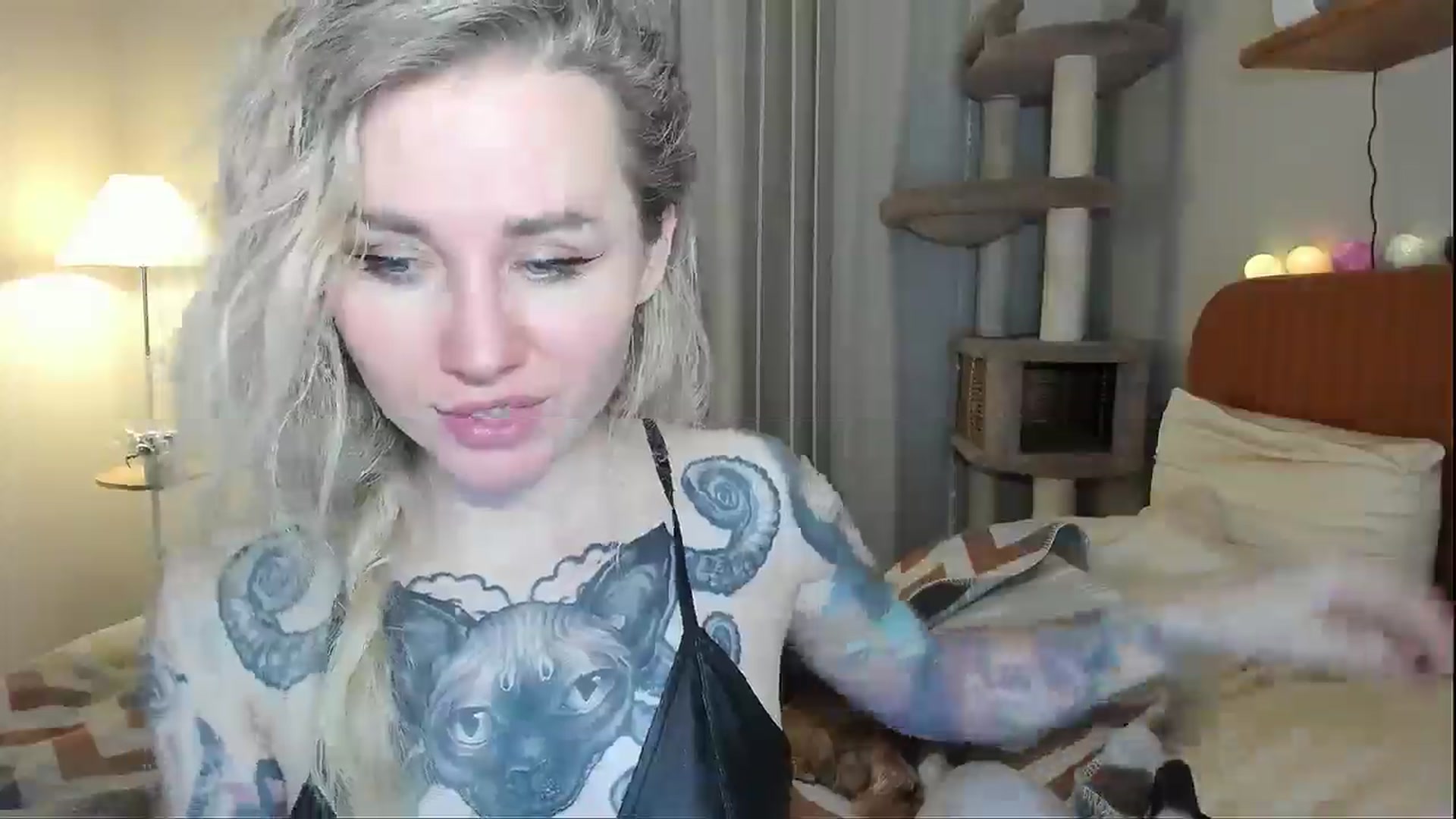 Gallery image thumbnail from Alexa_Smithhh's myfreecams stream on, 12/25/2025, 21:01 image 14 of 20