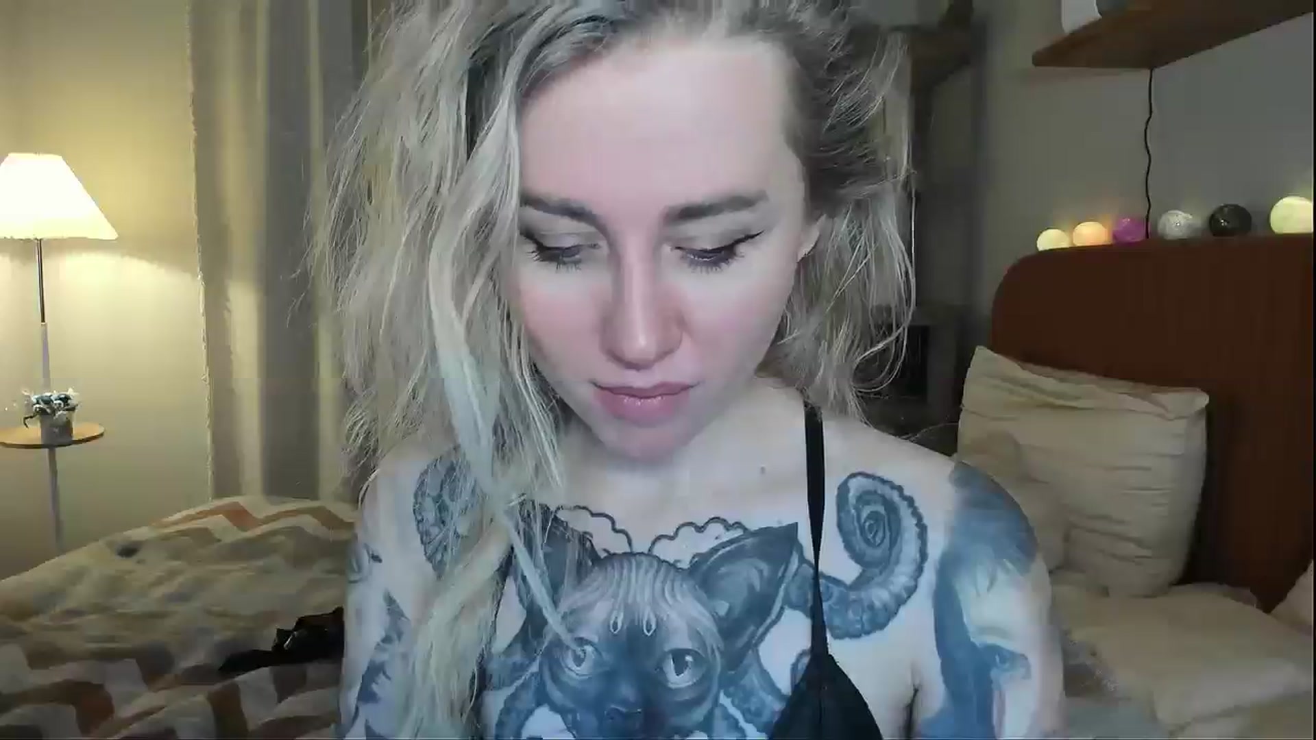 Gallery image thumbnail from Alexa_Smithhh's myfreecams stream on, 12/25/2025, 21:01 image 10 of 20