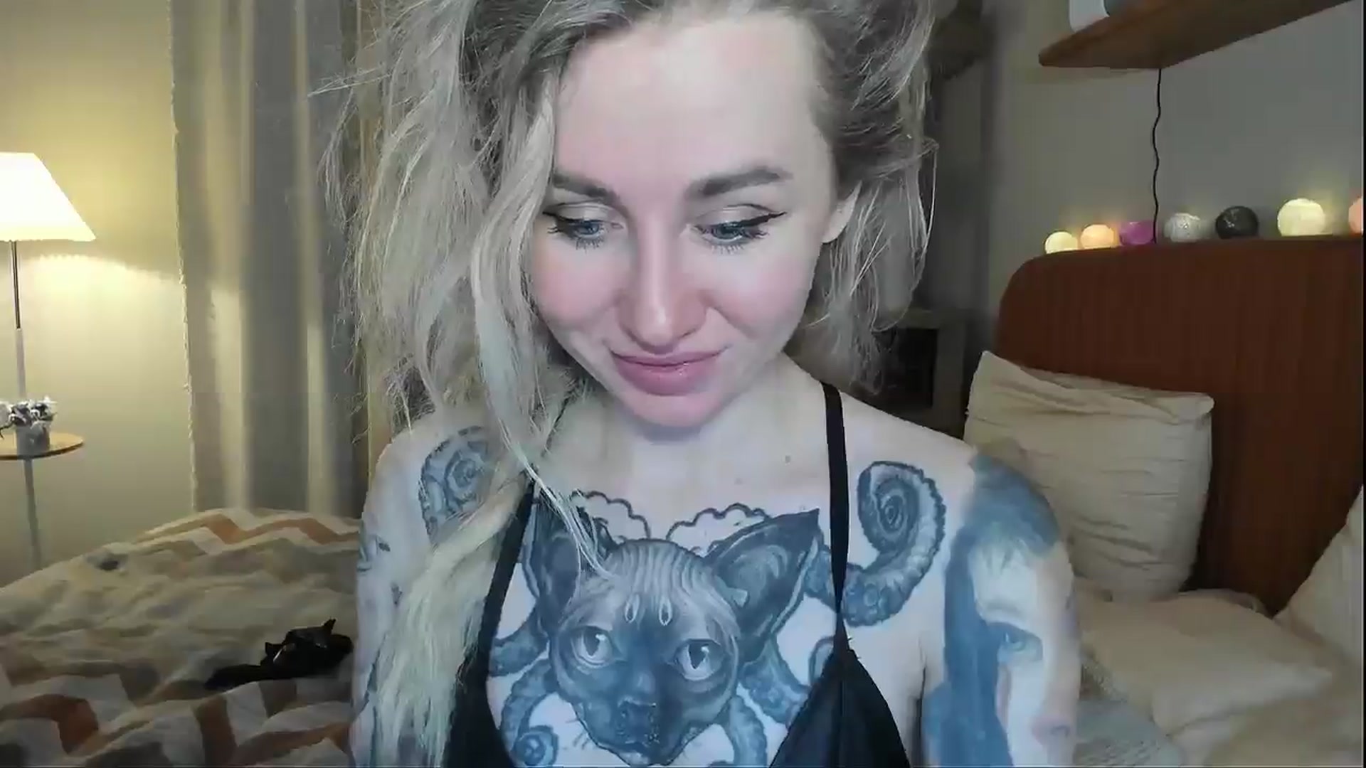 Gallery image thumbnail from Alexa_Smithhh's myfreecams stream on, 12/25/2025, 21:01 image 7 of 20