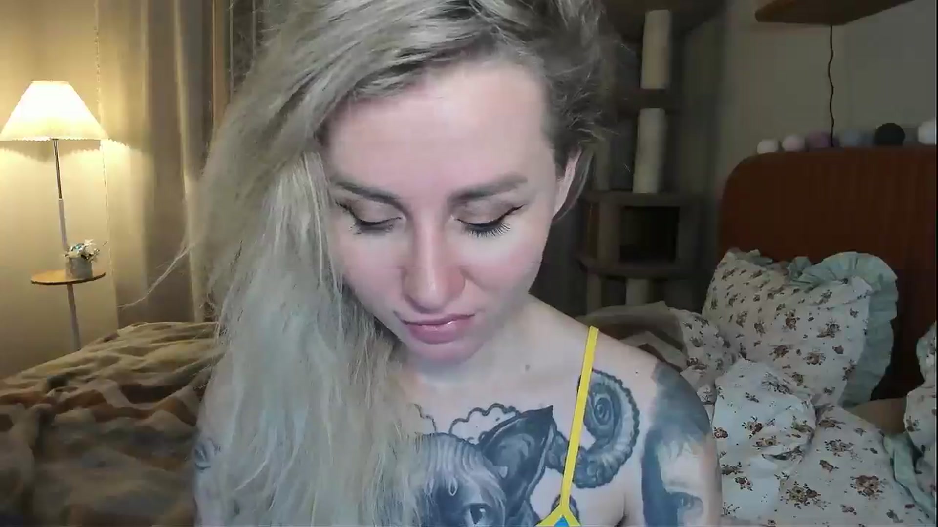 Gallery image thumbnail from Alexa_Smithhh's myfreecams stream on, 12/30/2025, 21:21 image 16 of 20