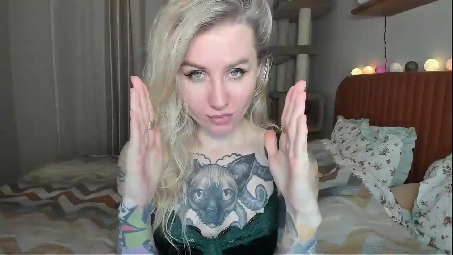 Gallery image thumbnail from Alexa_Smithhh's myfreecams stream on, 01/02/2026, 19:27 image 3 of 20