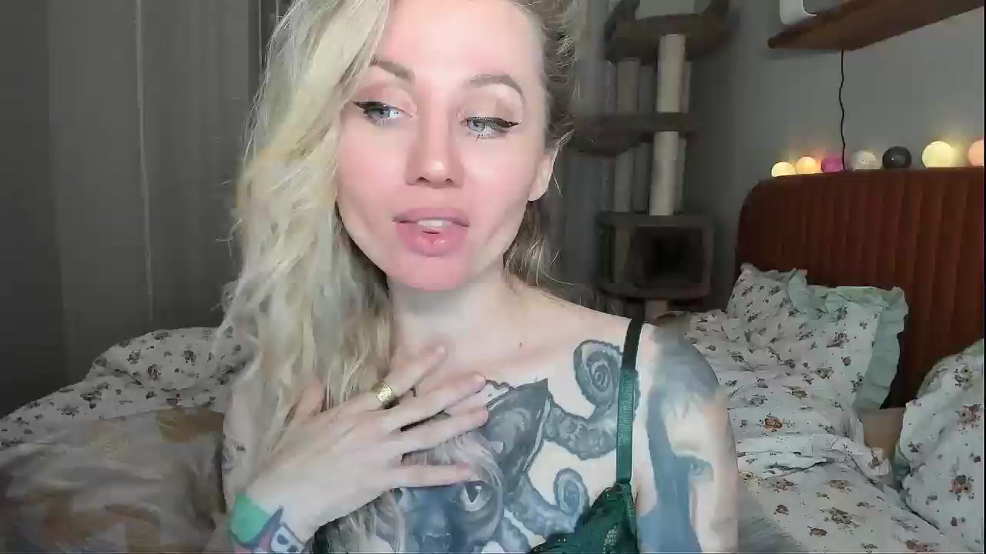 Gallery image thumbnail from Alexa_Smithhh's myfreecams stream on, 01/02/2026, 21:22 image 12 of 20