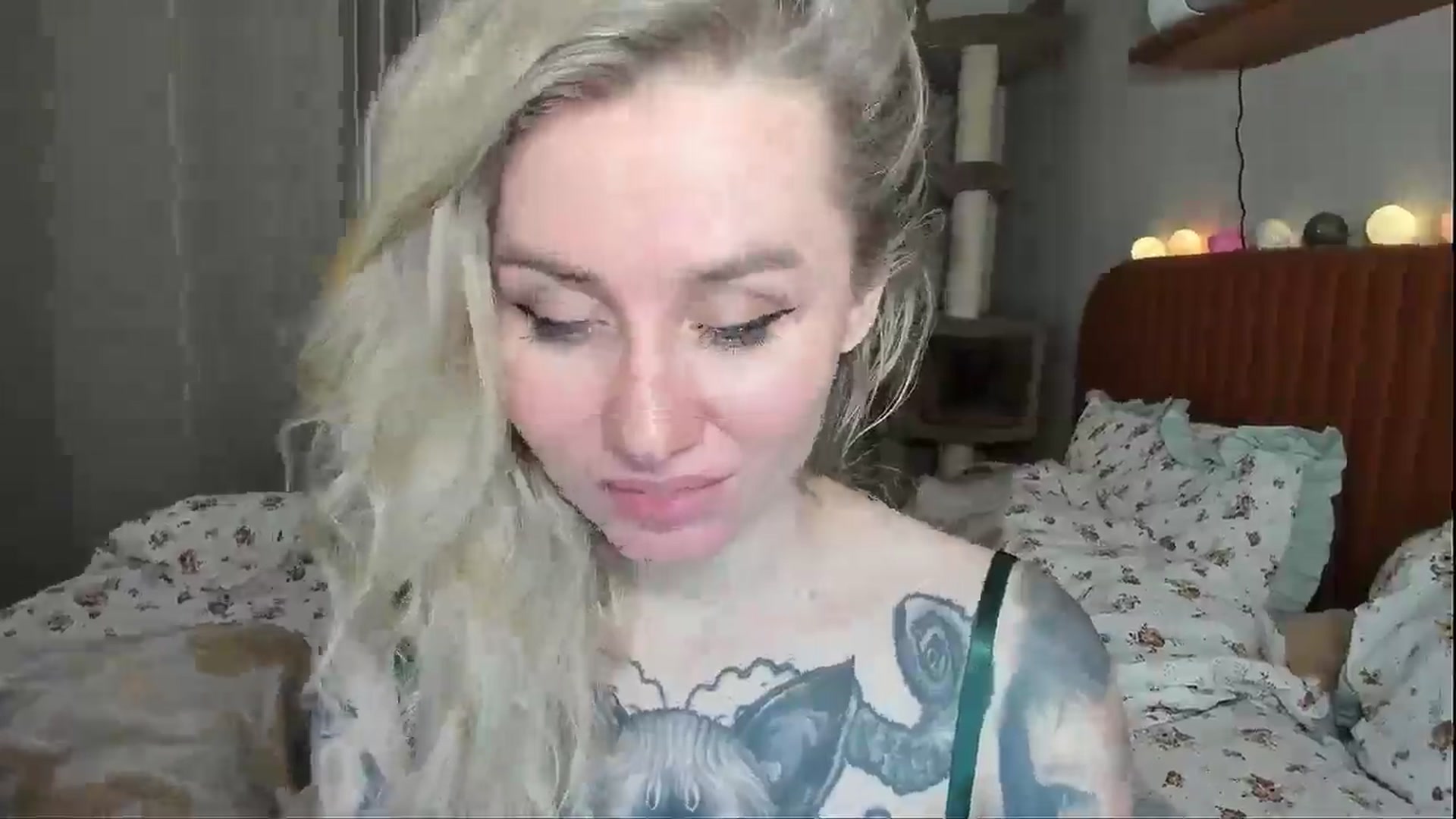 Gallery image thumbnail from Alexa_Smithhh's myfreecams stream on, 01/02/2026, 21:22 image 16 of 20