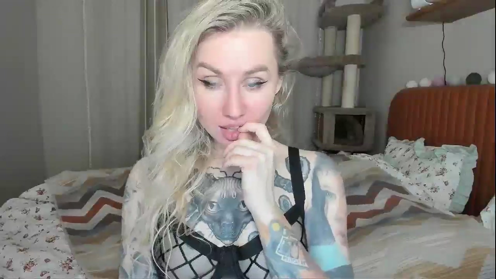 Gallery image thumbnail from Alexa_Smithhh's myfreecams stream on, 01/03/2026, 19:16 image 5 of 20