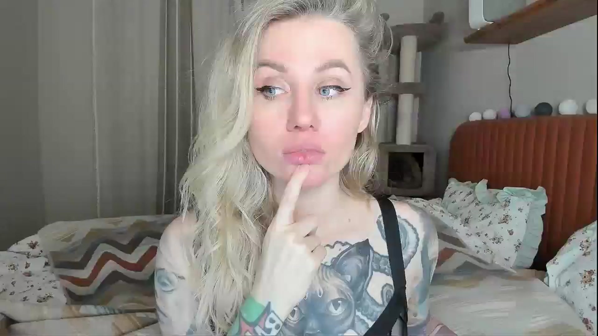 Gallery image thumbnail from Alexa_Smithhh's myfreecams stream on, 01/03/2026, 20:52 image 1 of 20