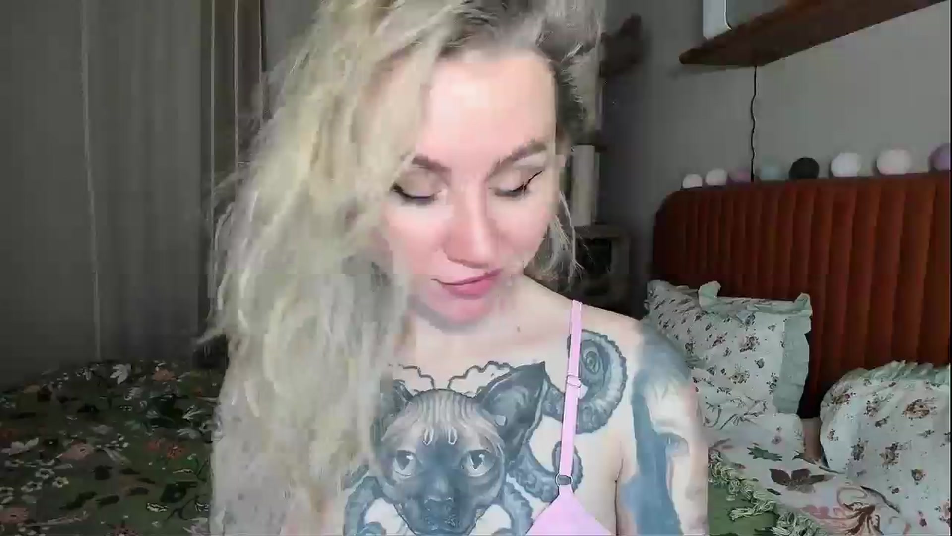 Gallery image thumbnail from Alexa_Smithhh's myfreecams stream on, 01/06/2026, 18:19 image 6 of 20
