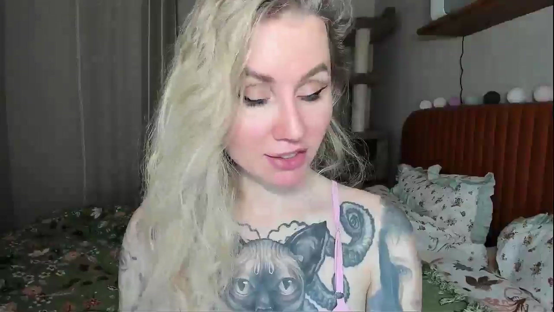 Gallery image thumbnail from Alexa_Smithhh's myfreecams stream on, 01/06/2026, 18:19 image 13 of 20
