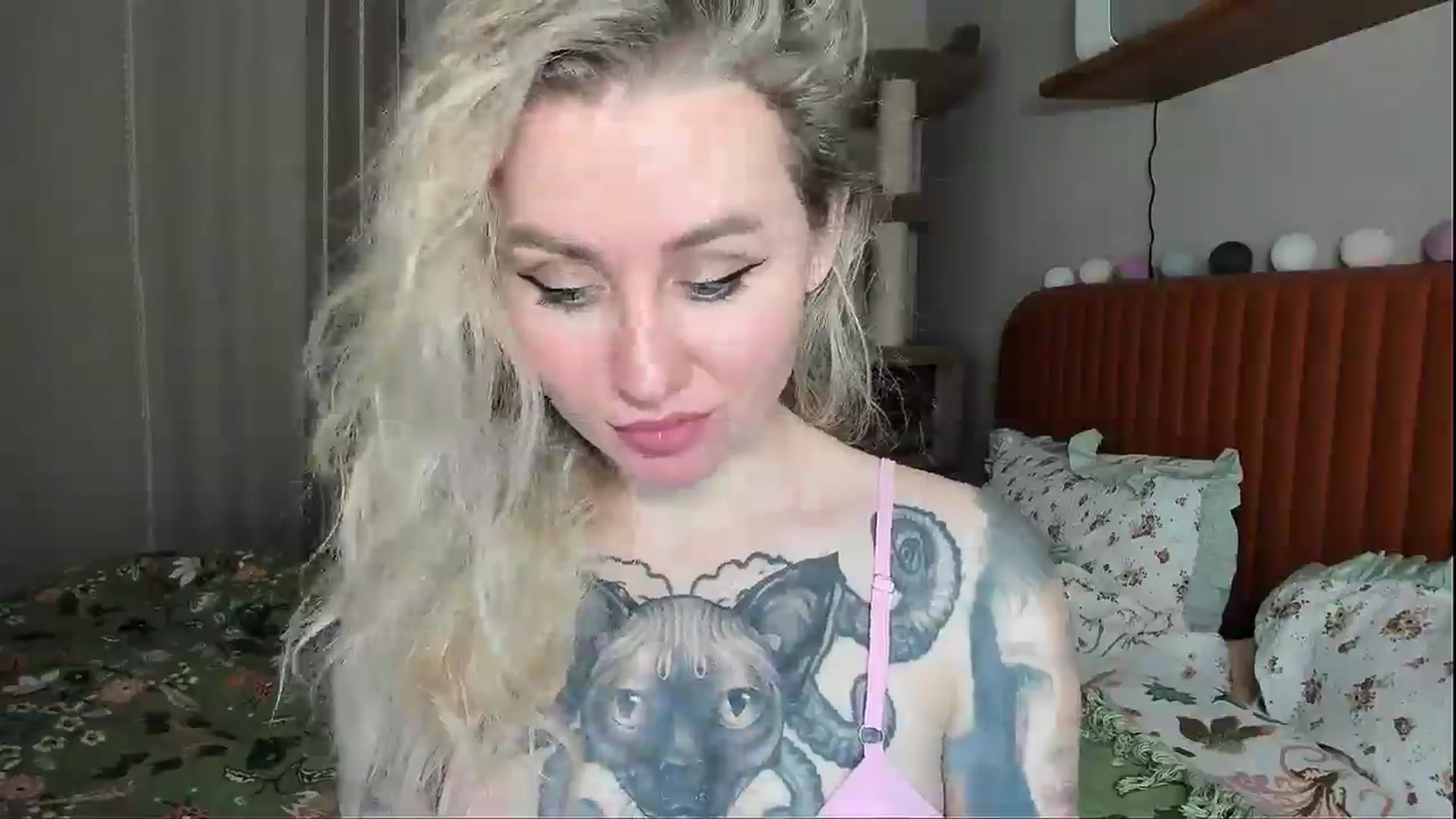 Gallery image thumbnail from Alexa_Smithhh's myfreecams stream on, 01/06/2026, 18:19 image 5 of 20