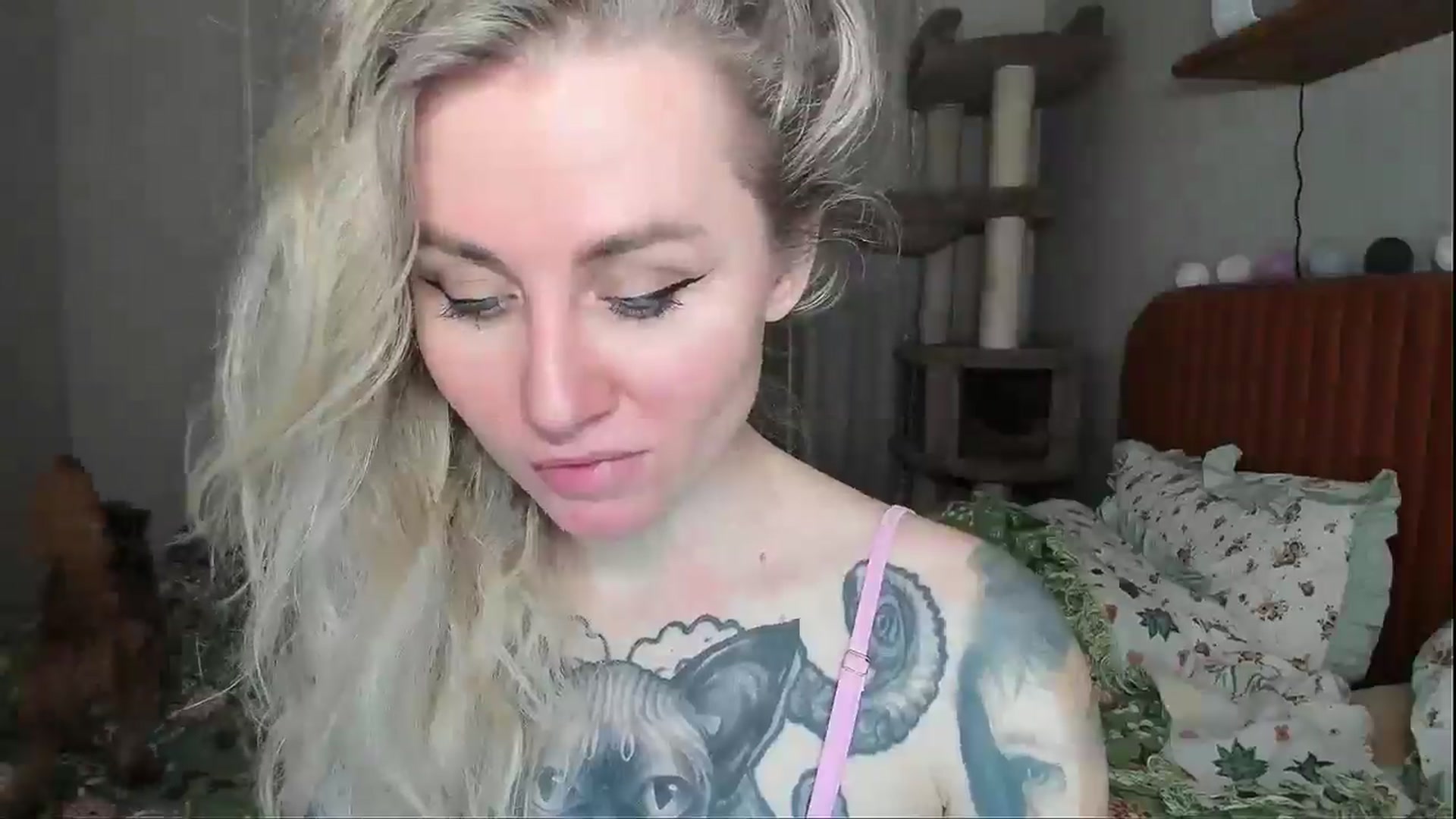 Gallery image thumbnail from Alexa_Smithhh's myfreecams stream on, 01/06/2026, 19:29 image 13 of 20