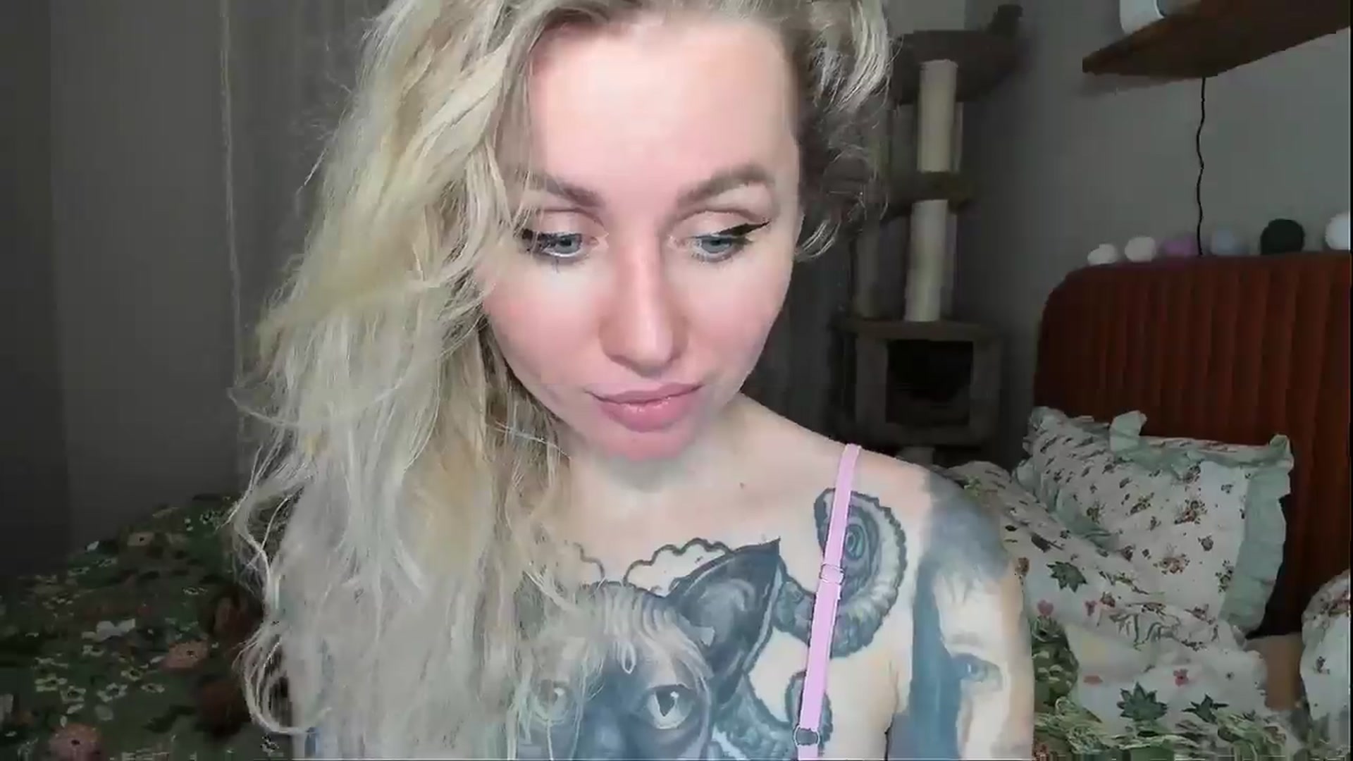 Gallery image thumbnail from Alexa_Smithhh's myfreecams stream on, 01/06/2026, 19:29 image 9 of 20