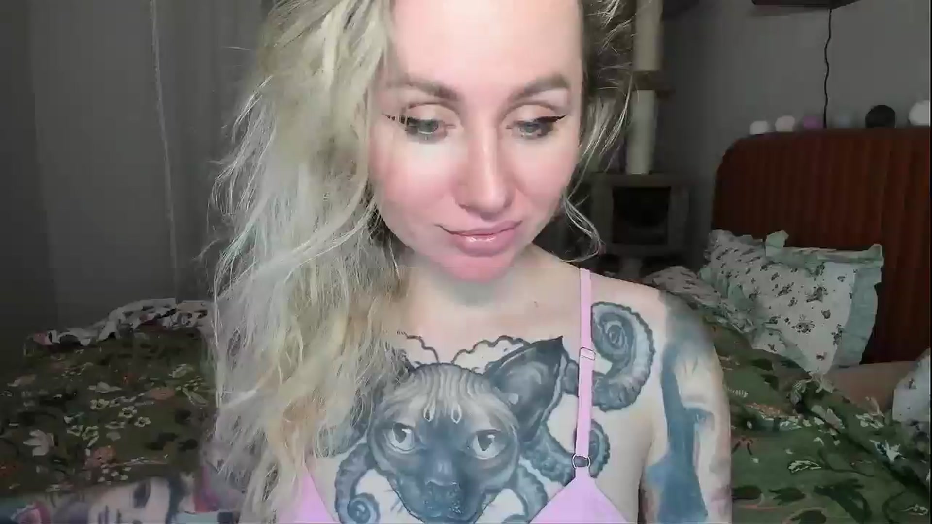 Gallery image thumbnail from Alexa_Smithhh's myfreecams stream on, 01/06/2026, 21:27 image 13 of 20