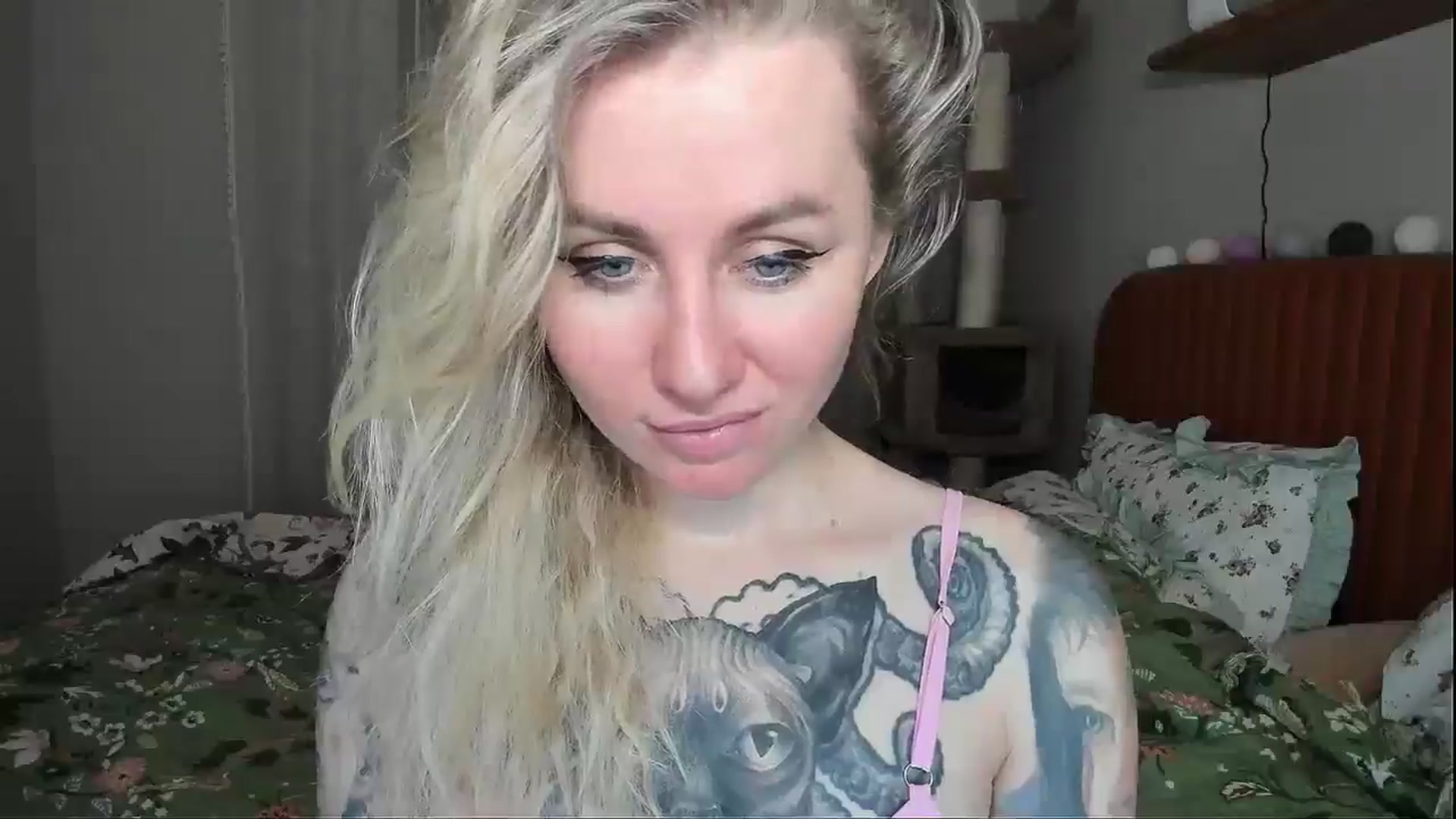 Gallery image thumbnail from Alexa_Smithhh's myfreecams stream on, 01/06/2026, 21:27 image 5 of 20