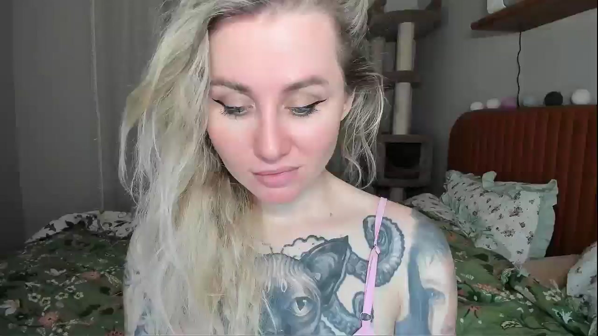 Gallery image thumbnail from Alexa_Smithhh's myfreecams stream on, 01/06/2026, 21:27 image 3 of 20