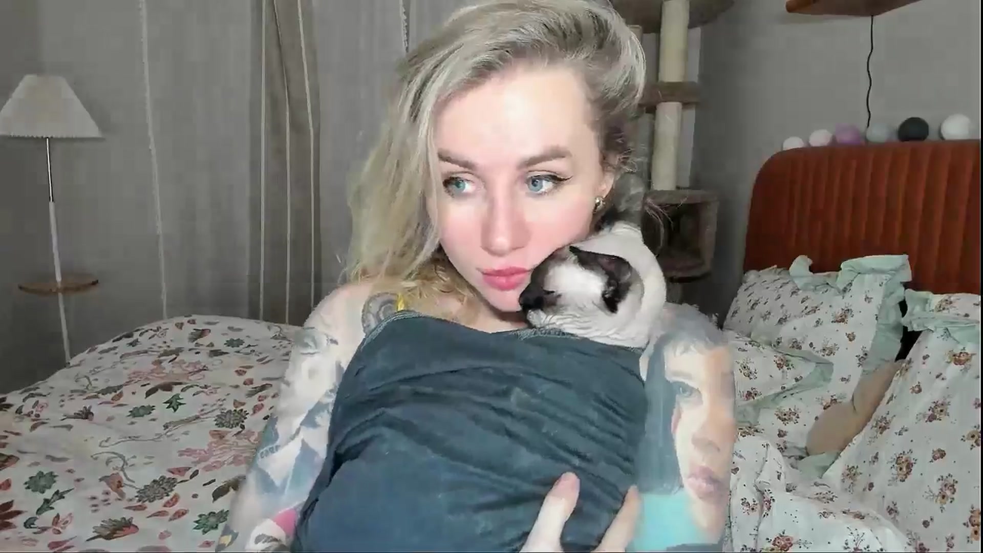 Gallery image thumbnail from Alexa_Smithhh's myfreecams stream on, 01/26/2026, 21:00 image 18 of 20