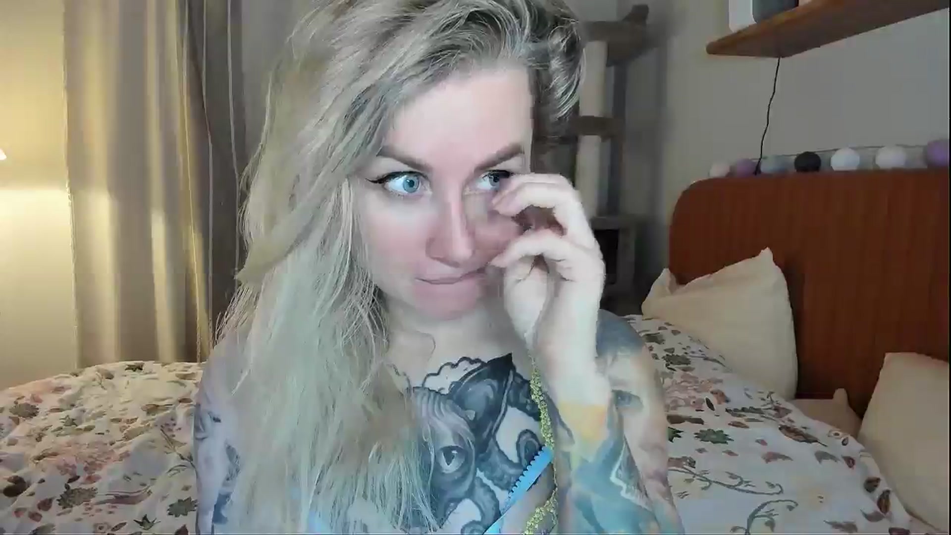 Gallery image thumbnail from Alexa_Smithhh's myfreecams stream on, 02/13/2026, 20:46 image 15 of 20