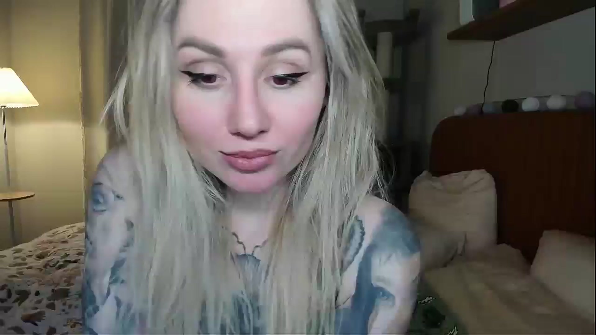 Gallery image thumbnail from Alexa_Smithhh's myfreecams stream on, 02/15/2026, 19:28 image 1 of 20
