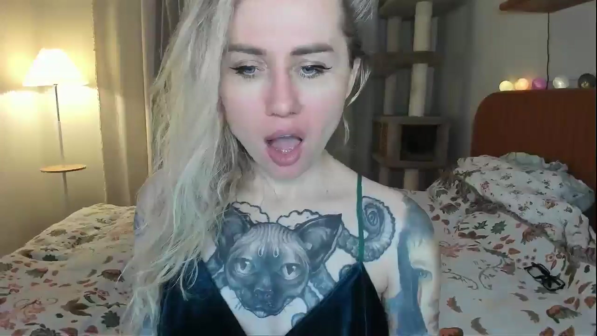 Gallery image thumbnail from Alexa_Smithhh's myfreecams stream on, 02/22/2026, 19:18 image 17 of 20